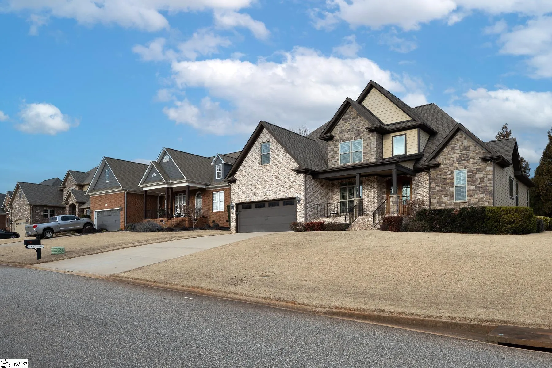 365 S Woodfin Ridge Drive