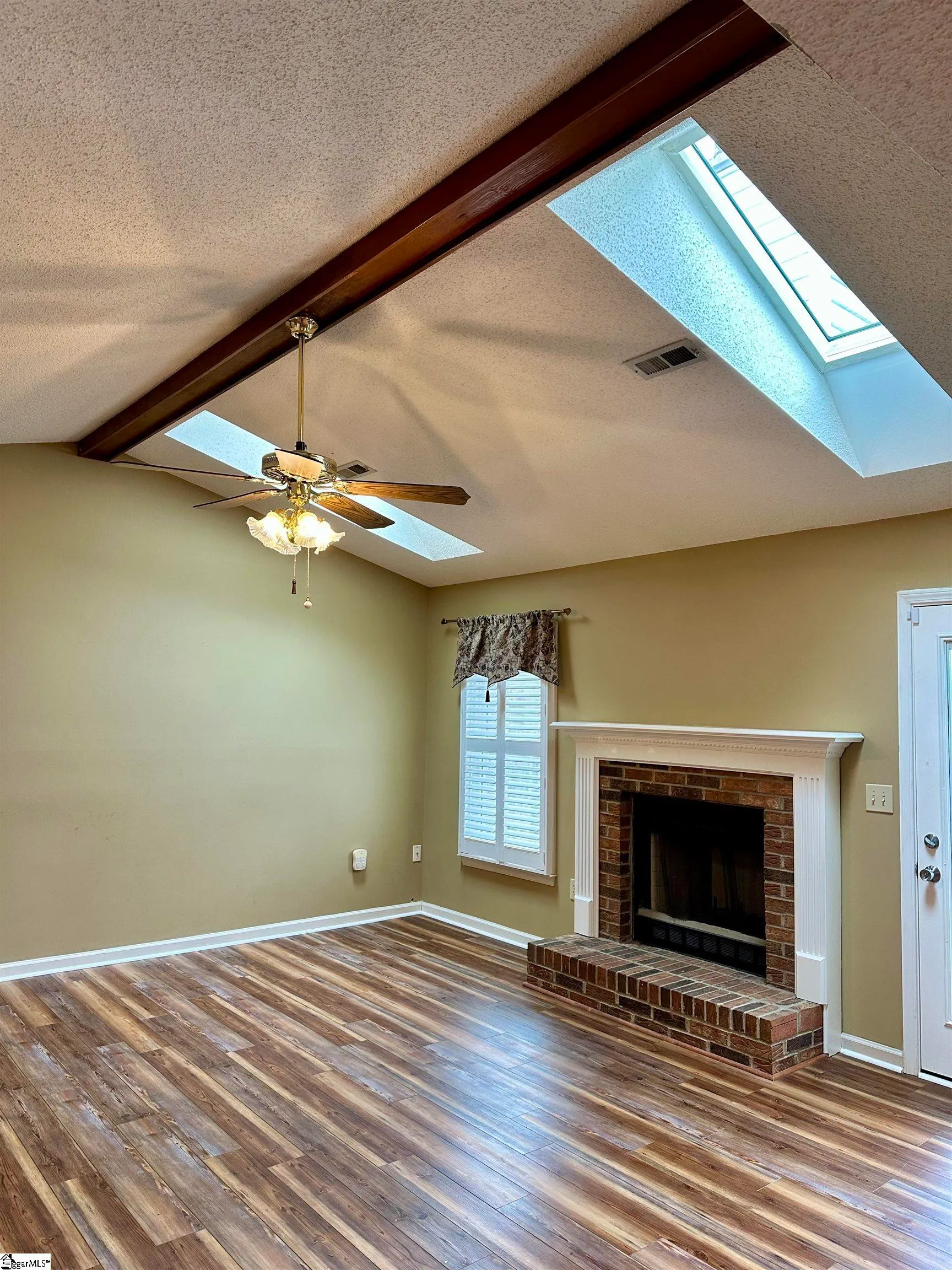 Property image 3 at 118 Waterbury Court, Simpsonville, SC 29680