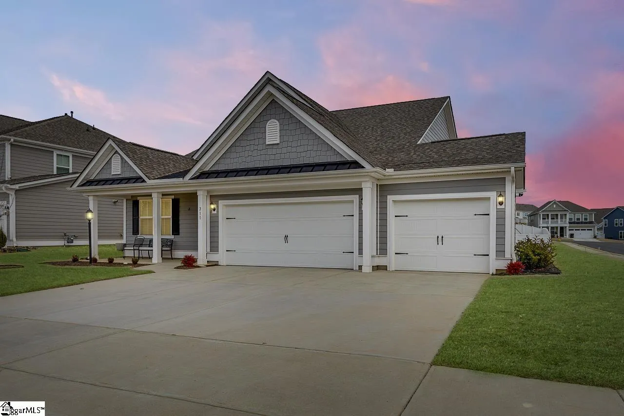 Property image 4 at 211 Encampment Boulevard, Simpsonville, SC 29681