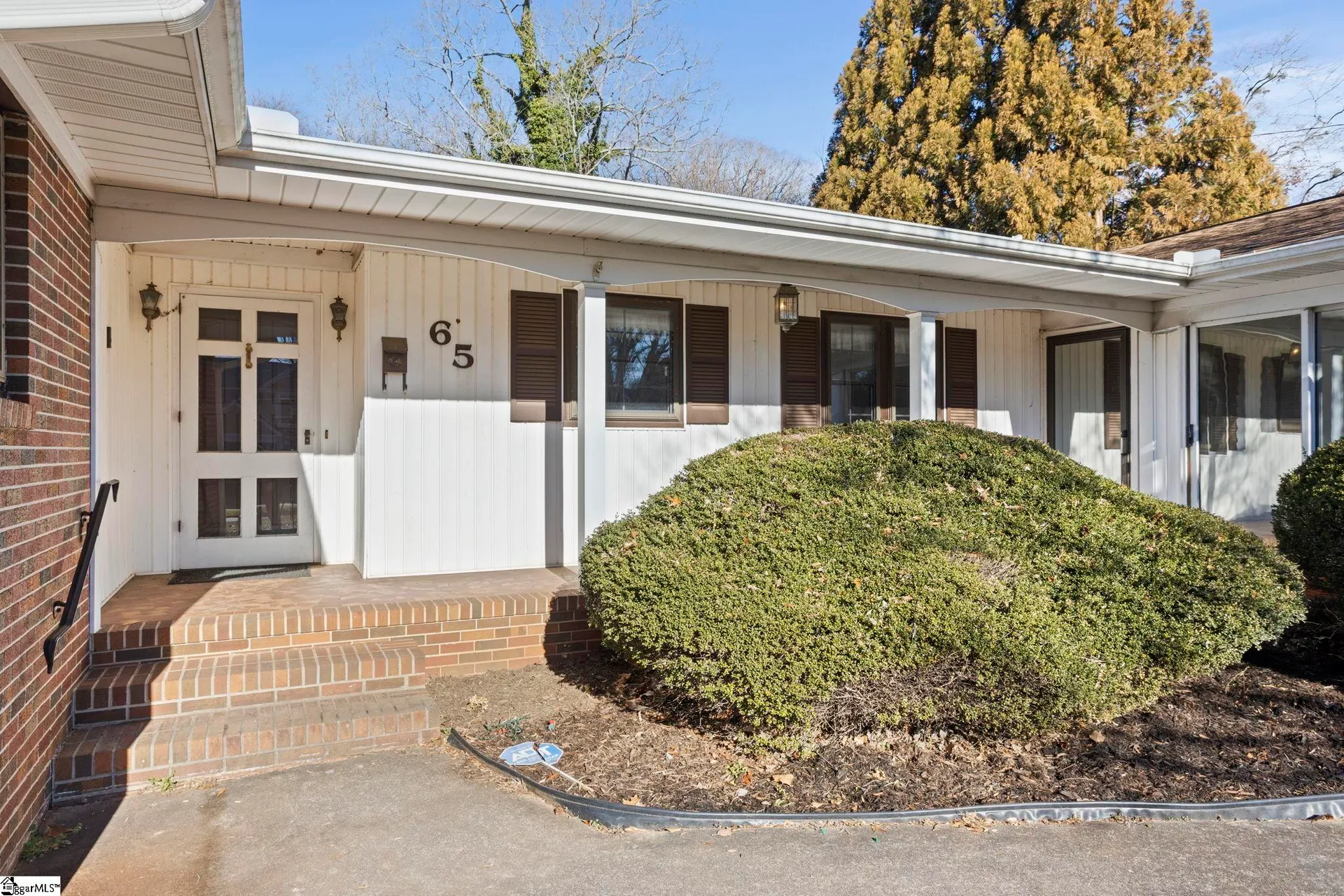 Property image 2 at 65 Lake Forest Drive, Greenville, SC 29609
