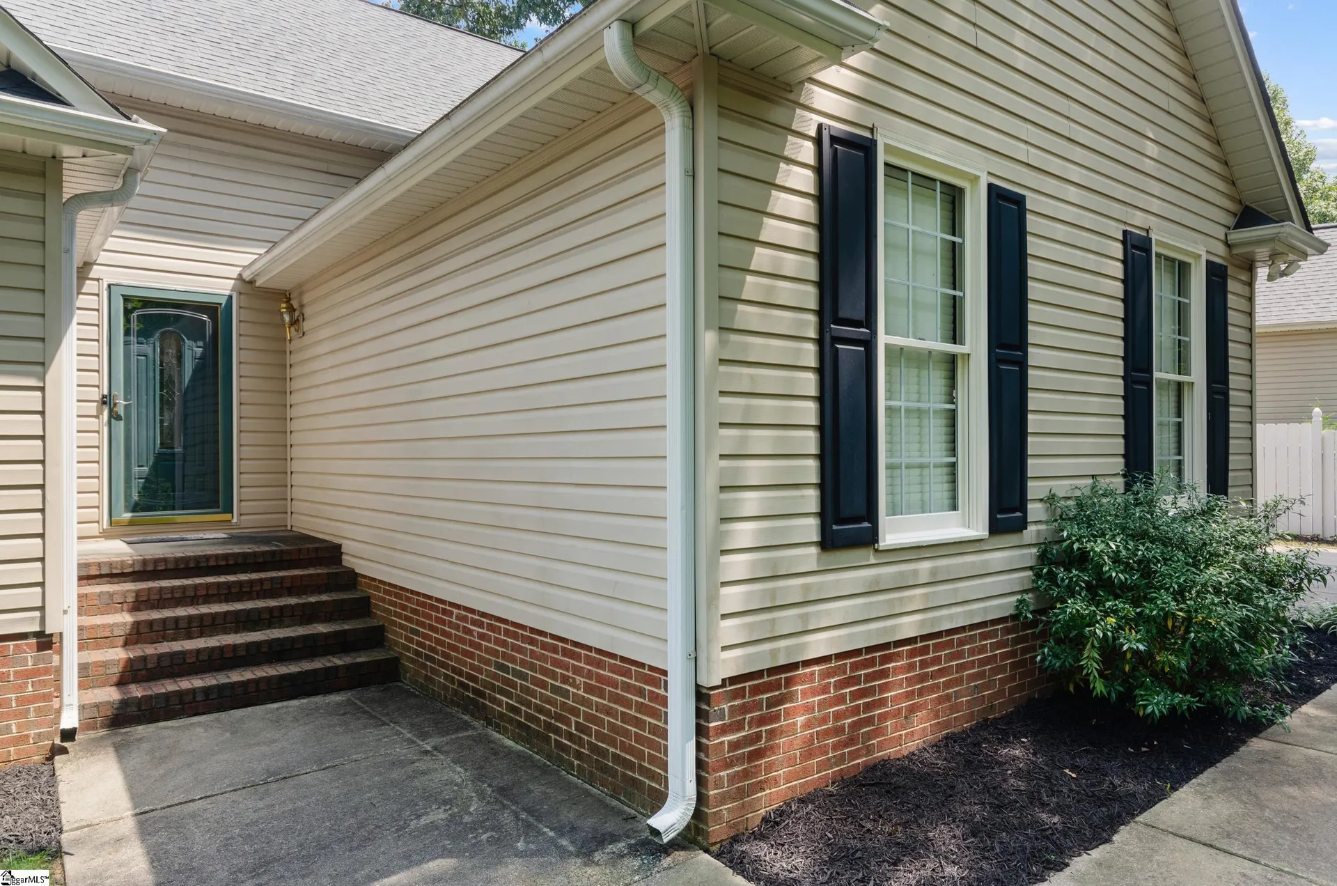 Property image 2 at 220 Edwards Mill Road, Taylors, SC 29687