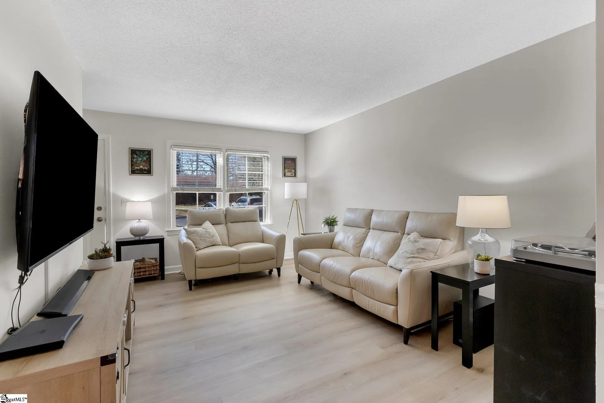 Property image 3 at 501 Edwards Road, Greenville, SC 29615