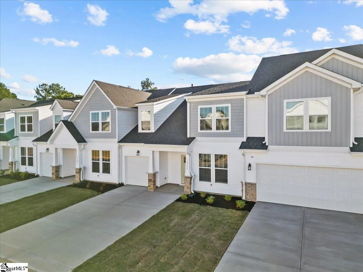 Property image 2 at 1711 Viscount Drive, Spartanburg, SC 29301-0000