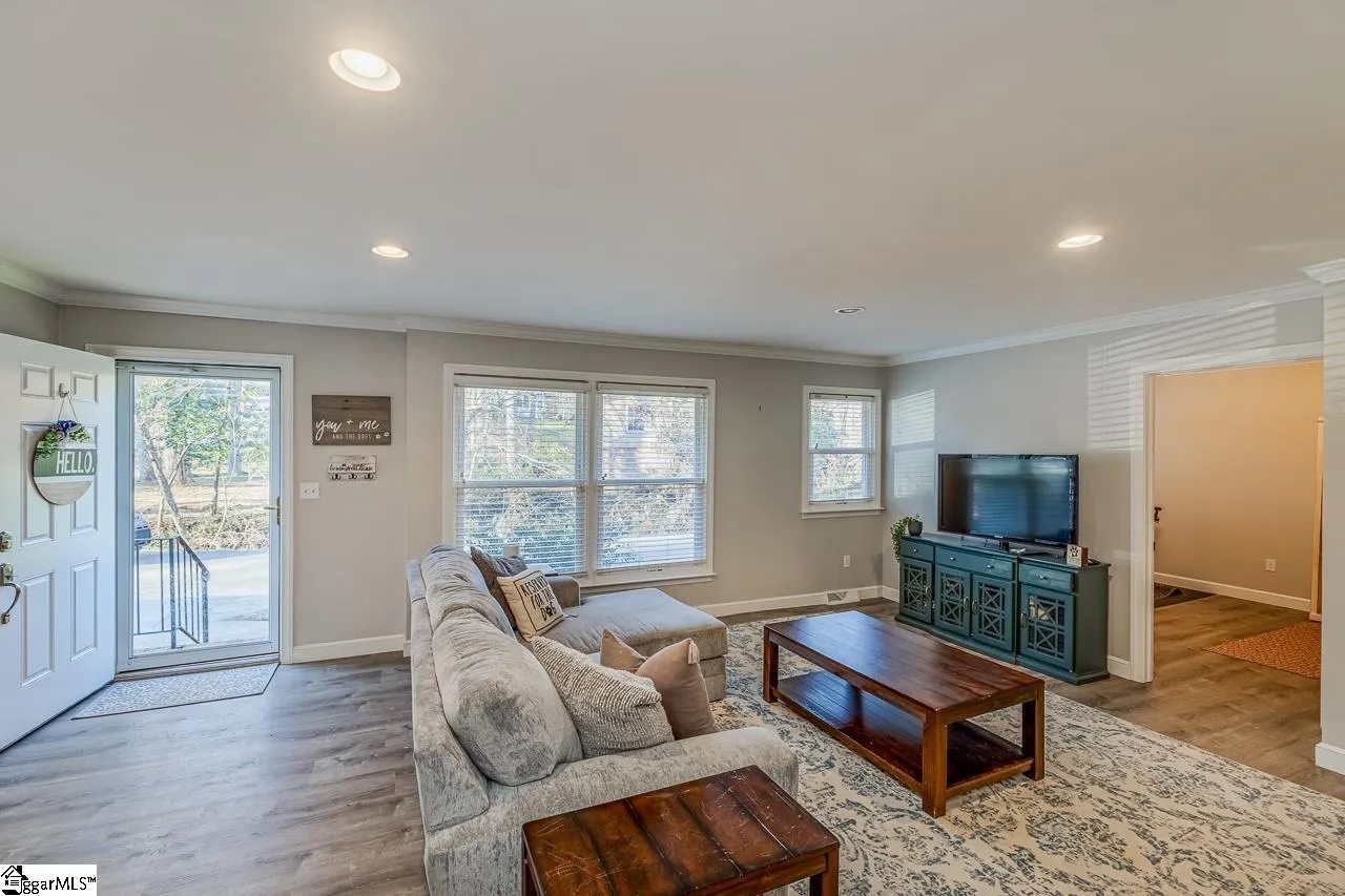 Property image 3 at 4 A Heritage Court, Greenville, SC 29615