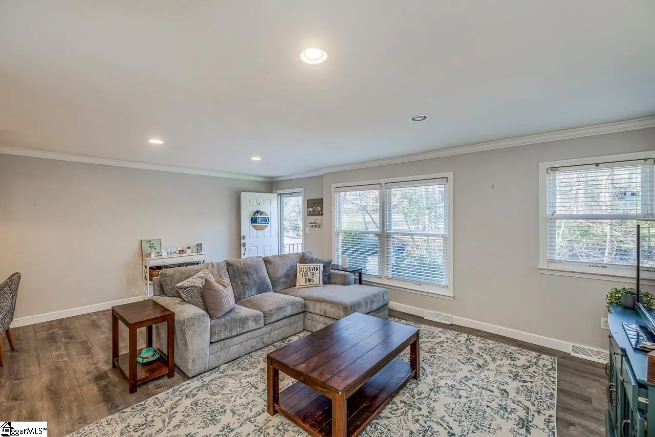 Property image 4 at 4 A Heritage Court, Greenville, SC 29615