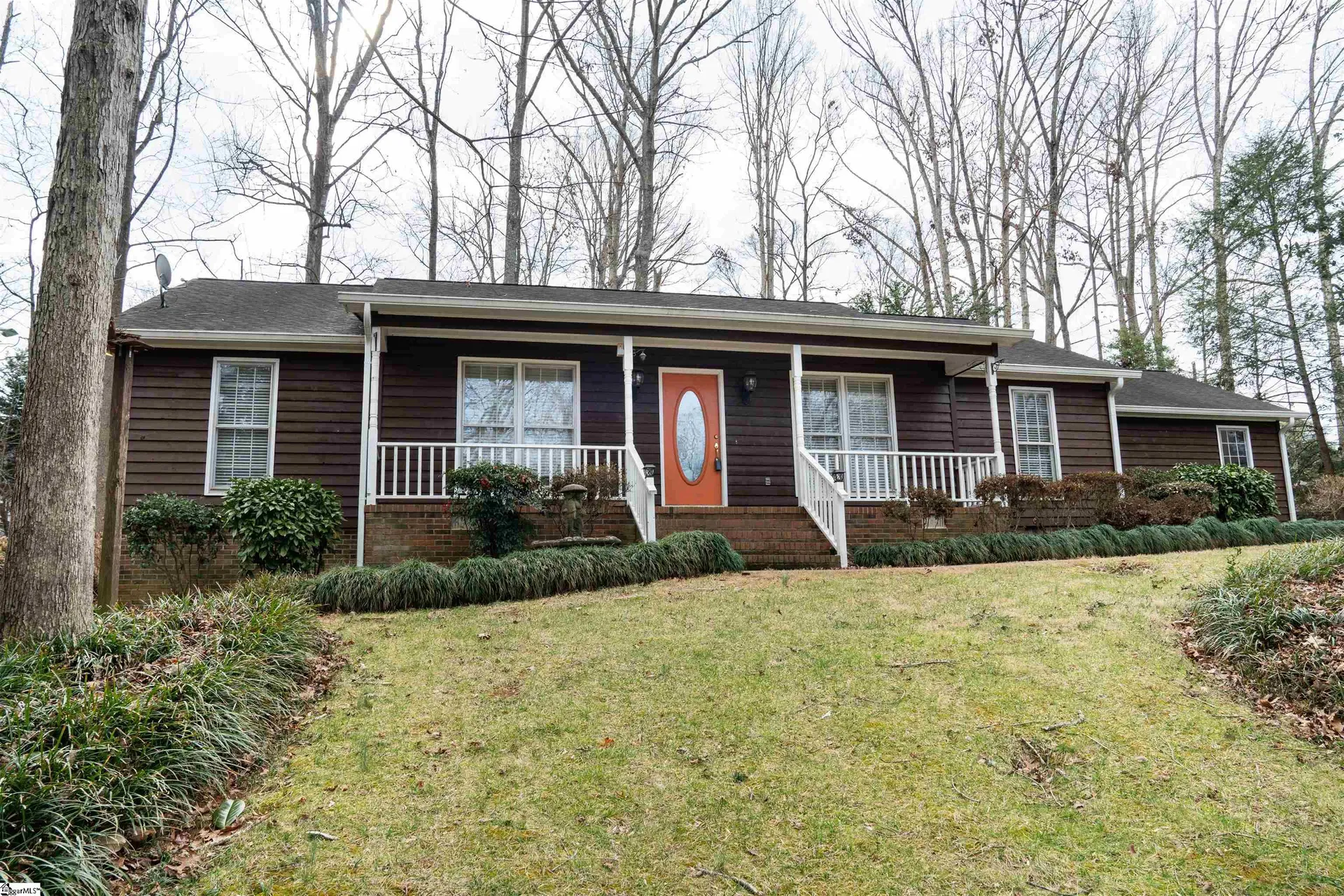 902 Sussex Court