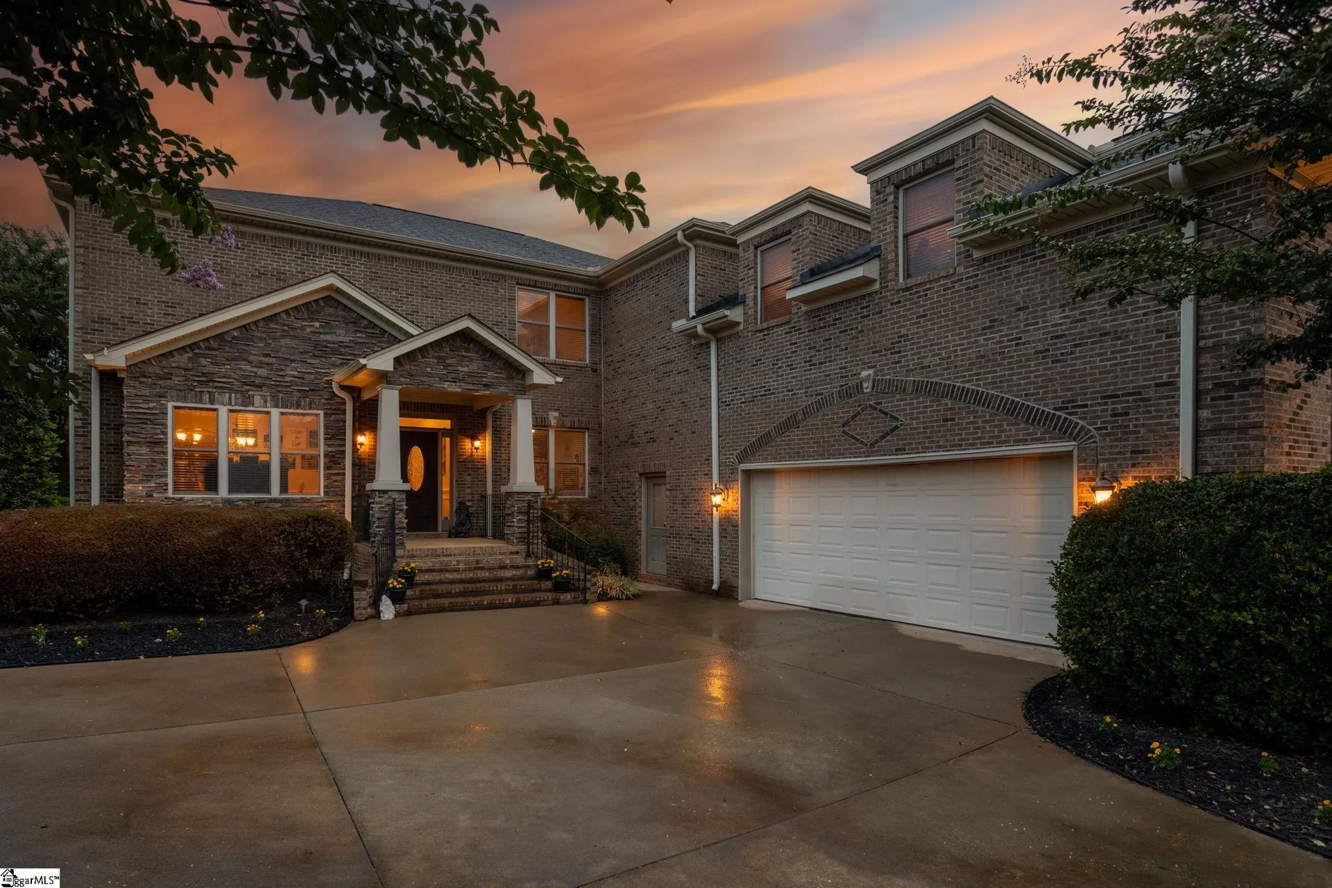 Asheton Lakes, Simpsonville Community