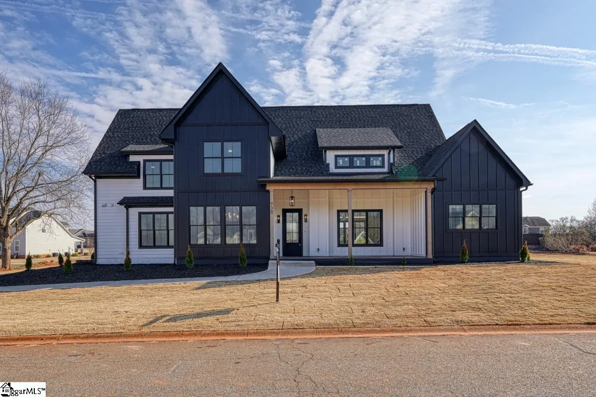 Property image 2 at 938 Benchmark Drive, Wellford, SC 29385