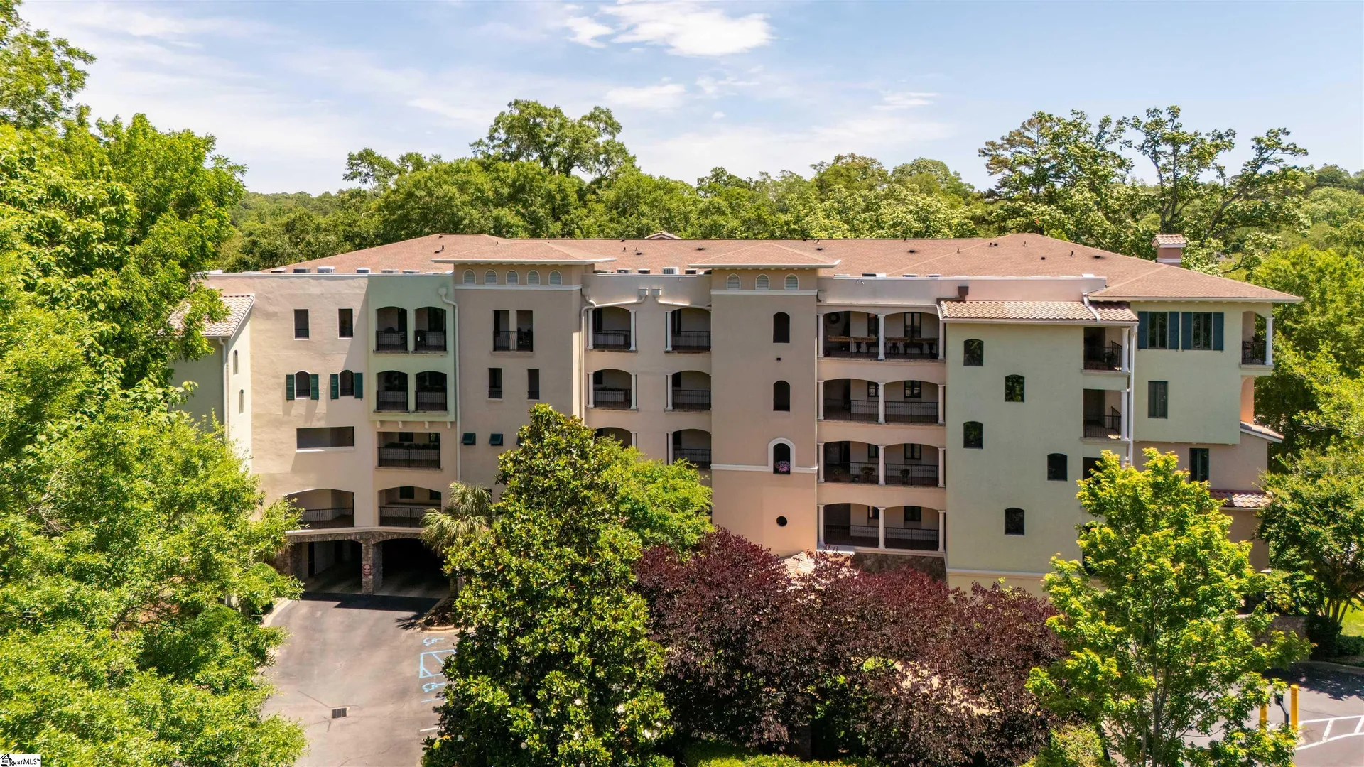 Richland at Cleveland Park, Greenville Community