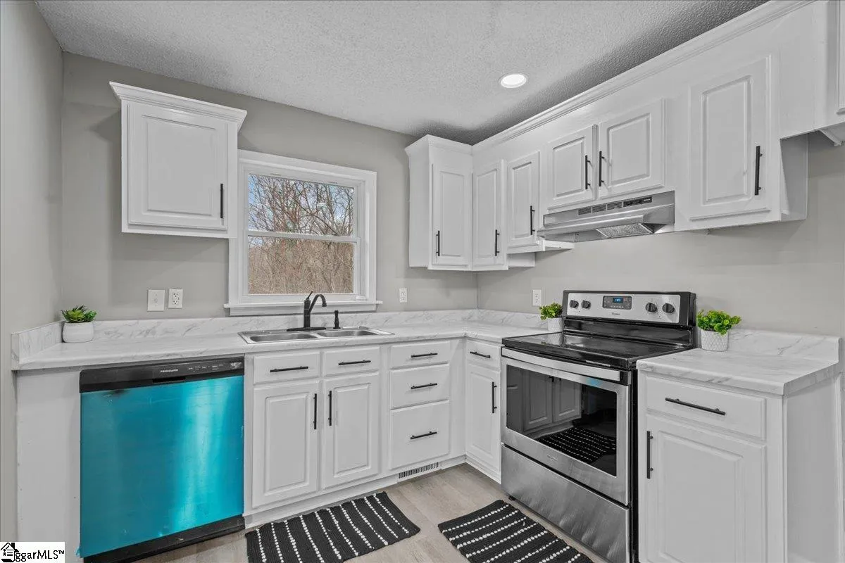 Property image 3 at 326 Millbank Road, Wellford, SC 29385