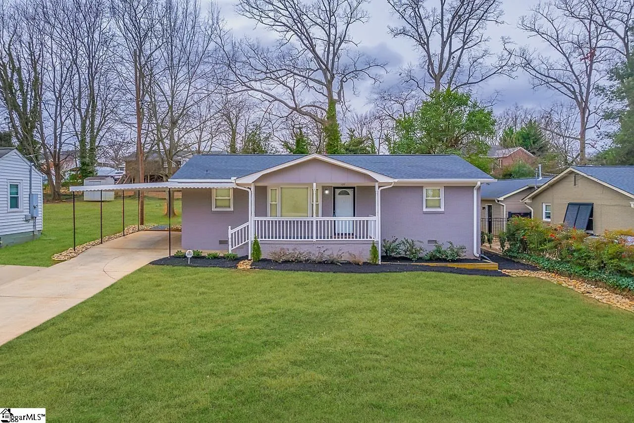 Property image 1 at 109 Edgewood Drive, Greenville, SC 29605