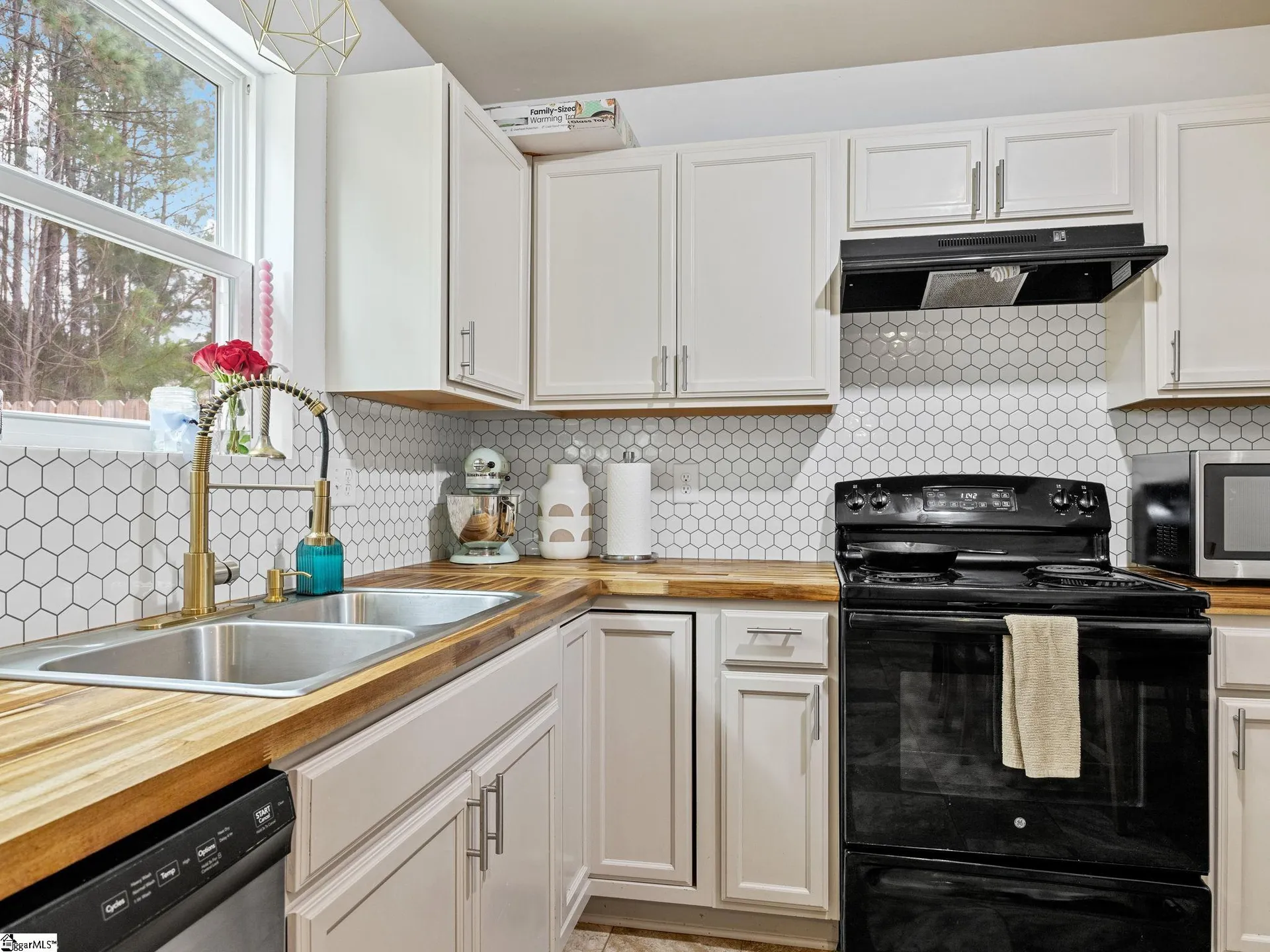 Property image 3 at 148 Evvalane Drive, Spartanburg, SC 29302