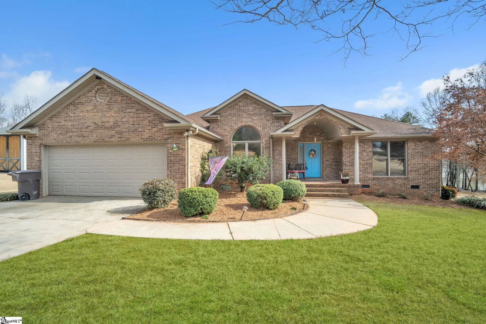 Property image 2 at 320 Bass Cove Drive, Taylors, SC 29687