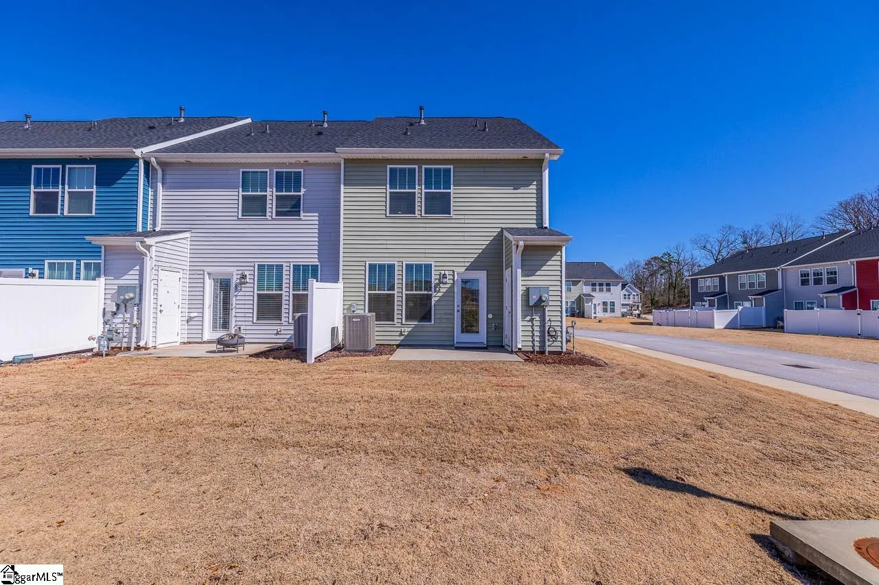 Property image 2 at 101 Shallons Drive, Greenville, SC 29609