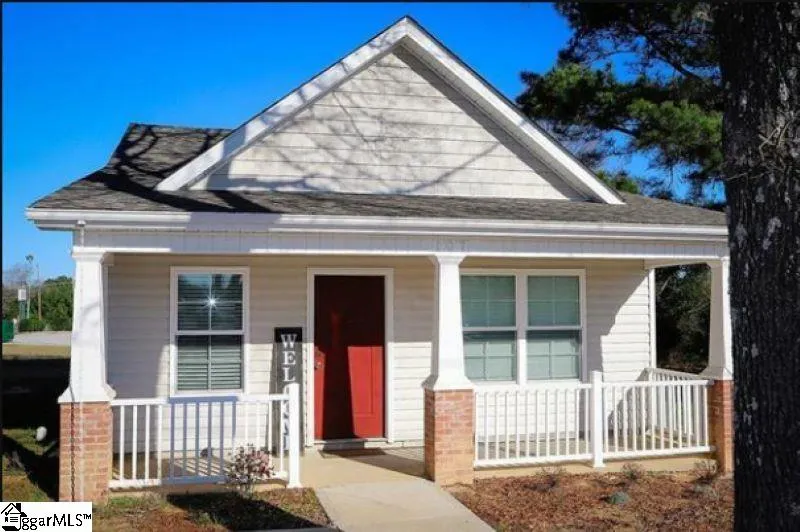 Property image 2 at 107 Dillon Drive, Clinton, SC 29325