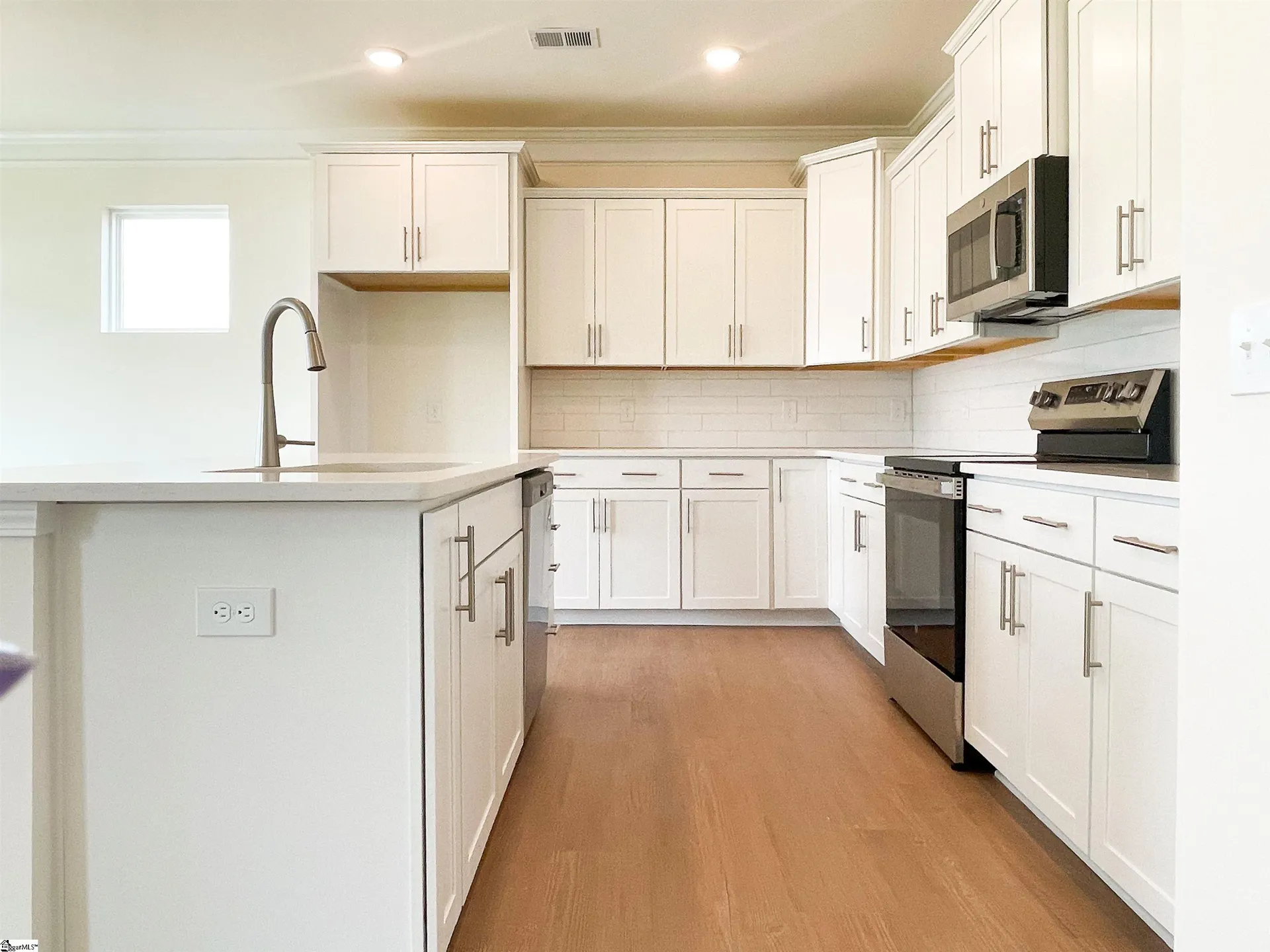 Property image 4 at 111 Pendergast Road, Greenville, SC 29605
