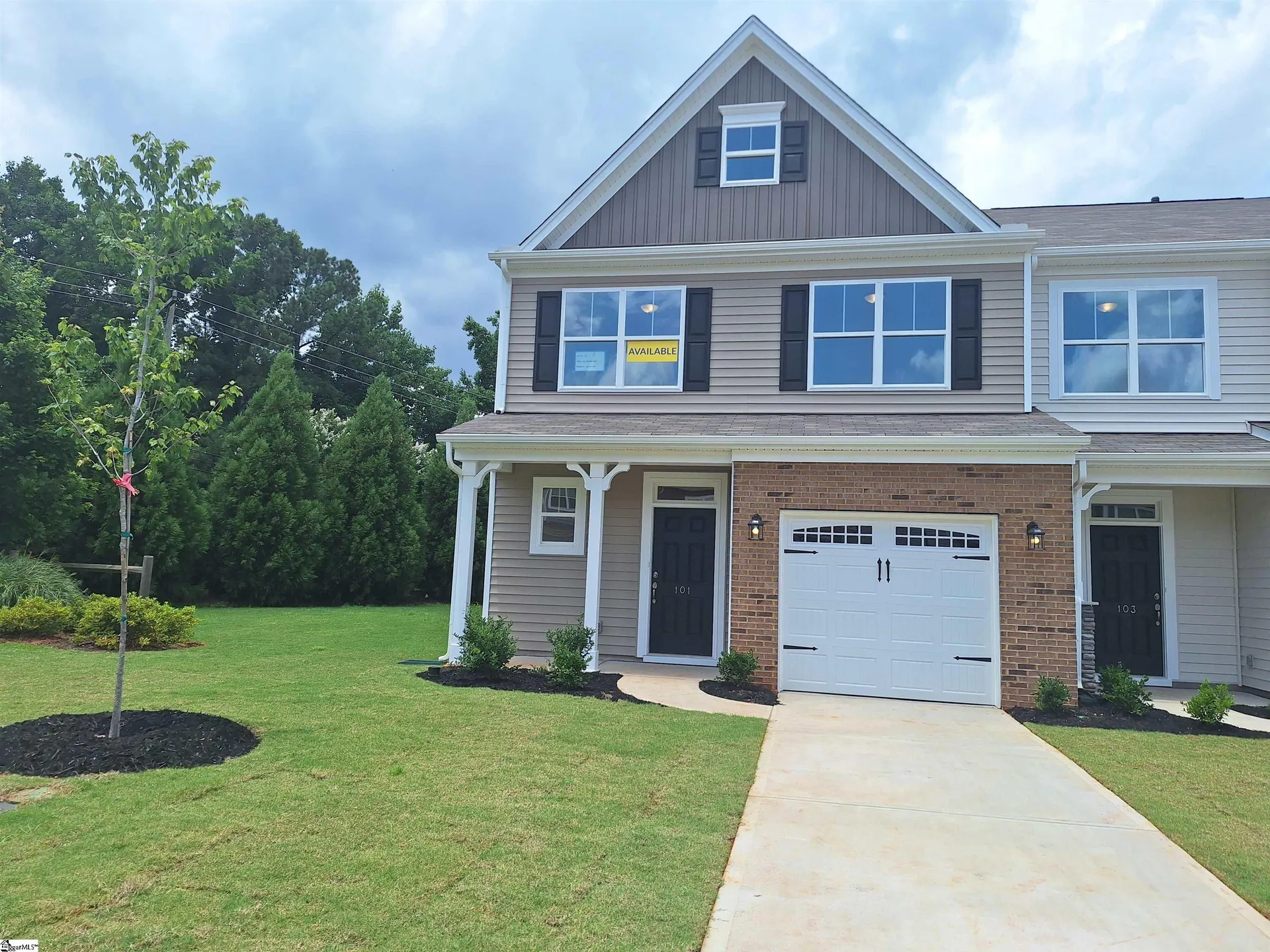 Attenborough, Piedmont Community