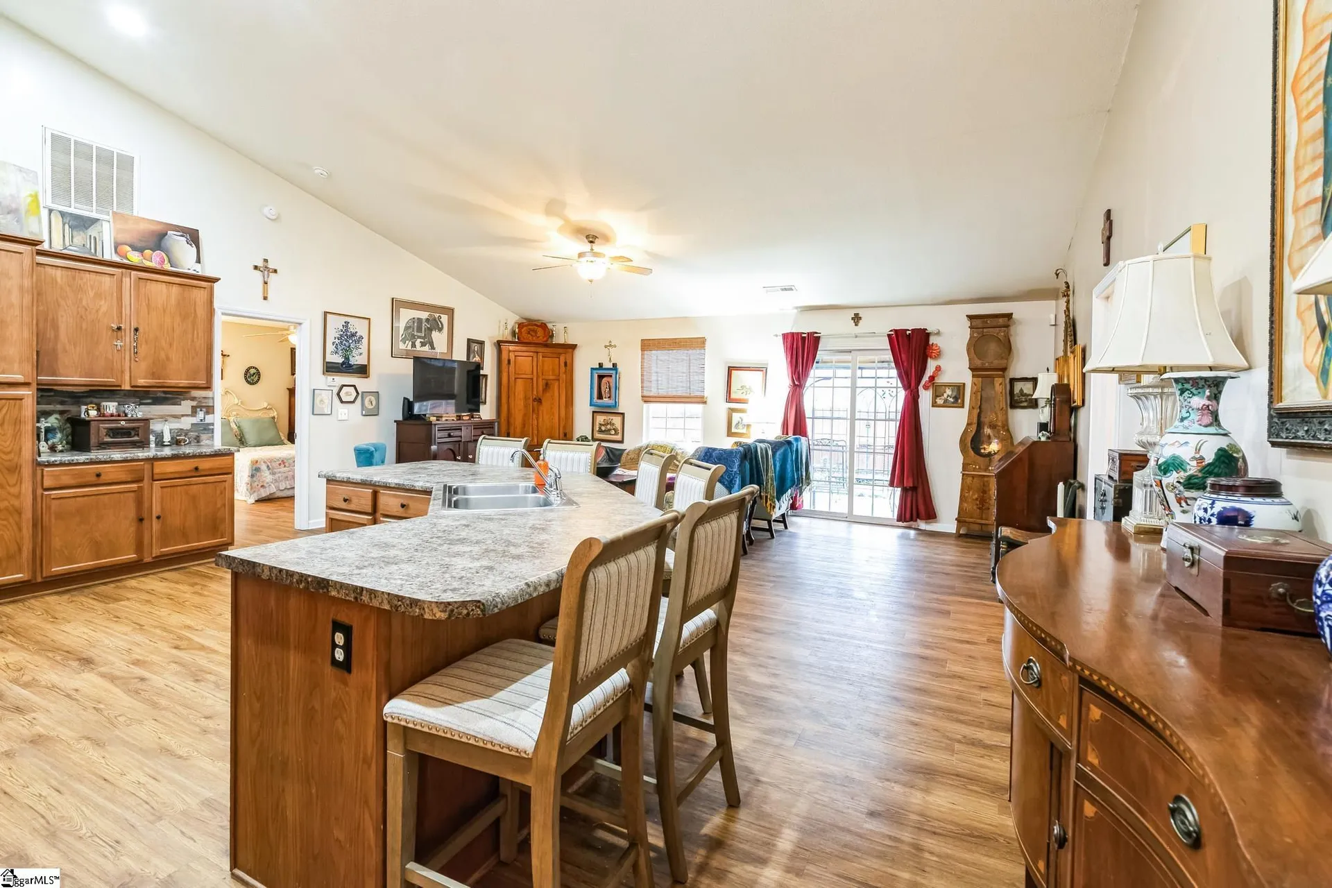Property image 3 at 113 Kingsdale Court, Simpsonville, SC 29680