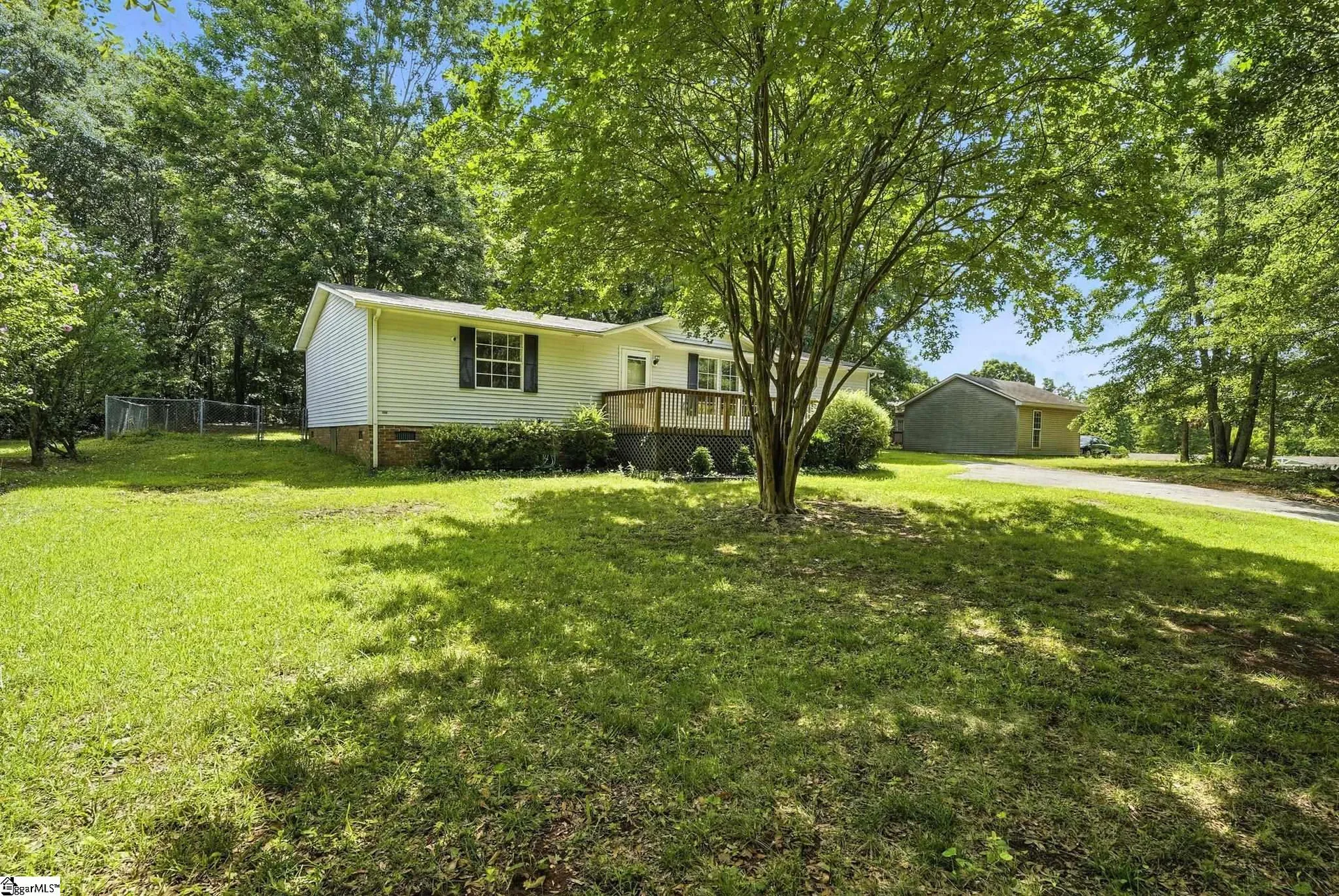 Property image 4 at 4 Broken Past Court, Simpsonville, SC 29680