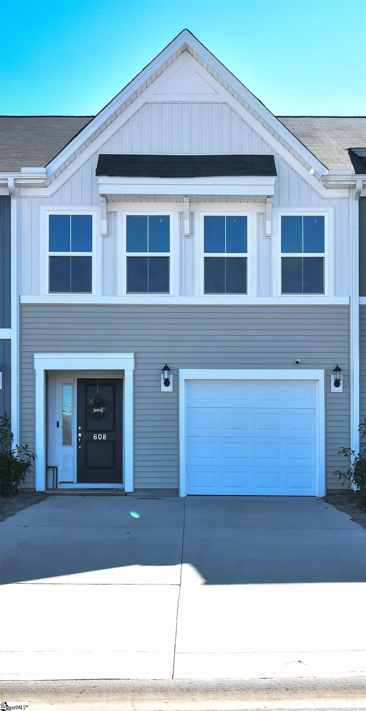East Main Meadows, Spartanburg Community
