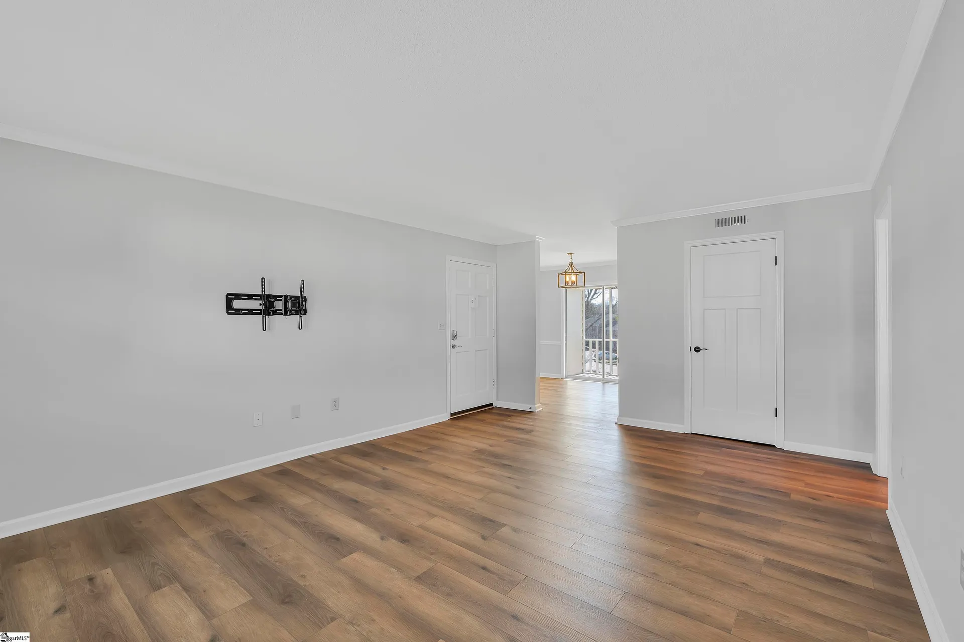 Property image 3 at 925 Cleveland Street, Greenville, SC 29601