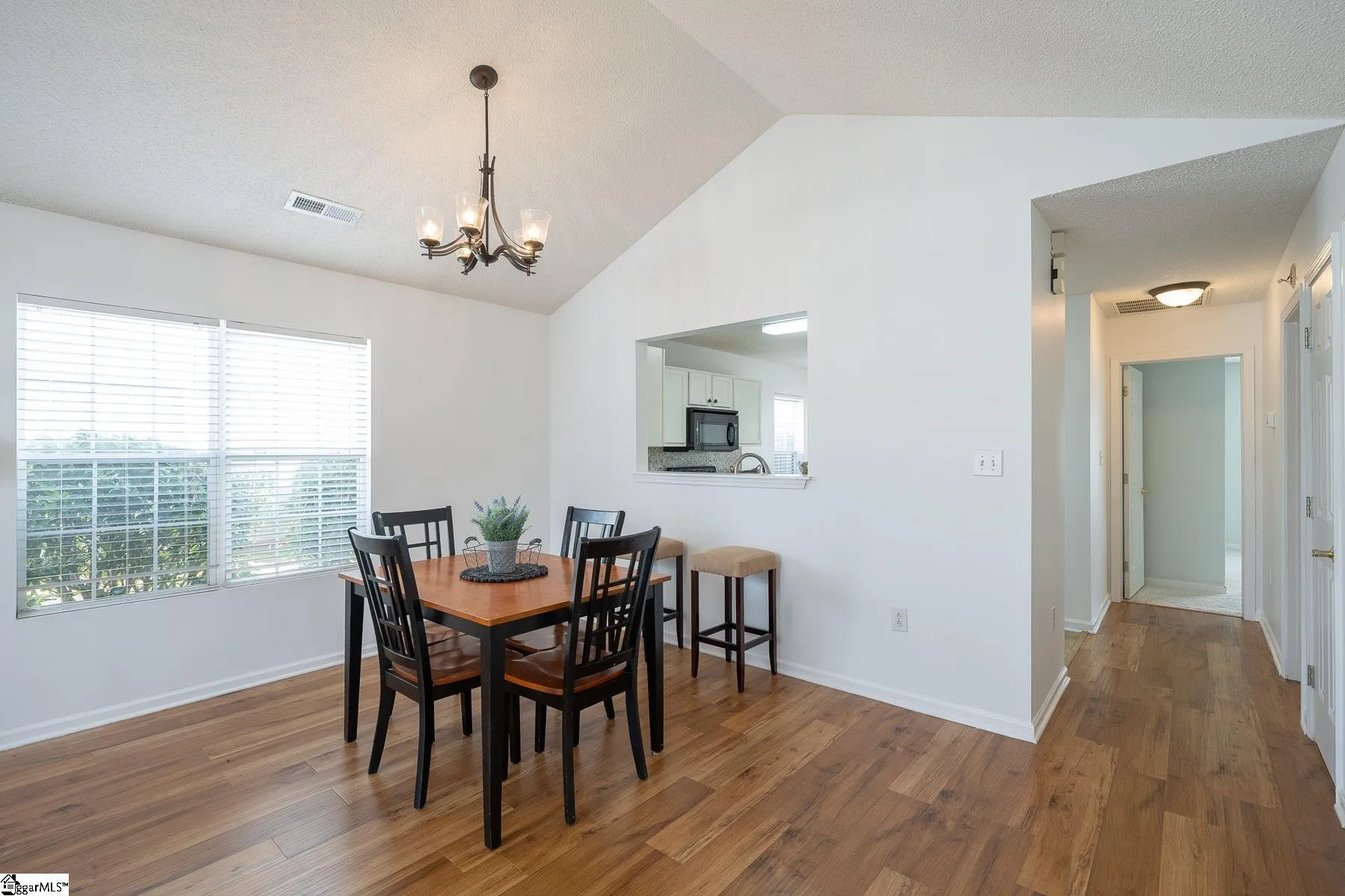 Property image 4 at 304 Woodruff Park Lane, Simpsonville, SC 29681