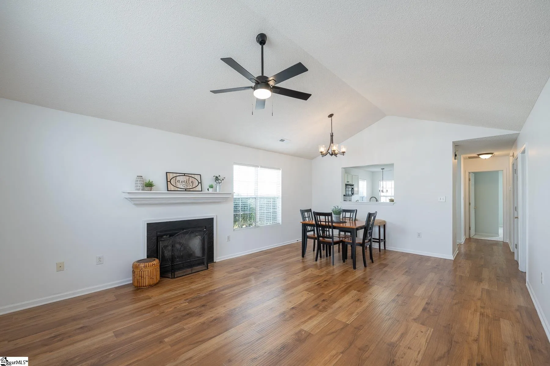 Property image 5 at 304 Woodruff Park Lane, Simpsonville, SC 29681