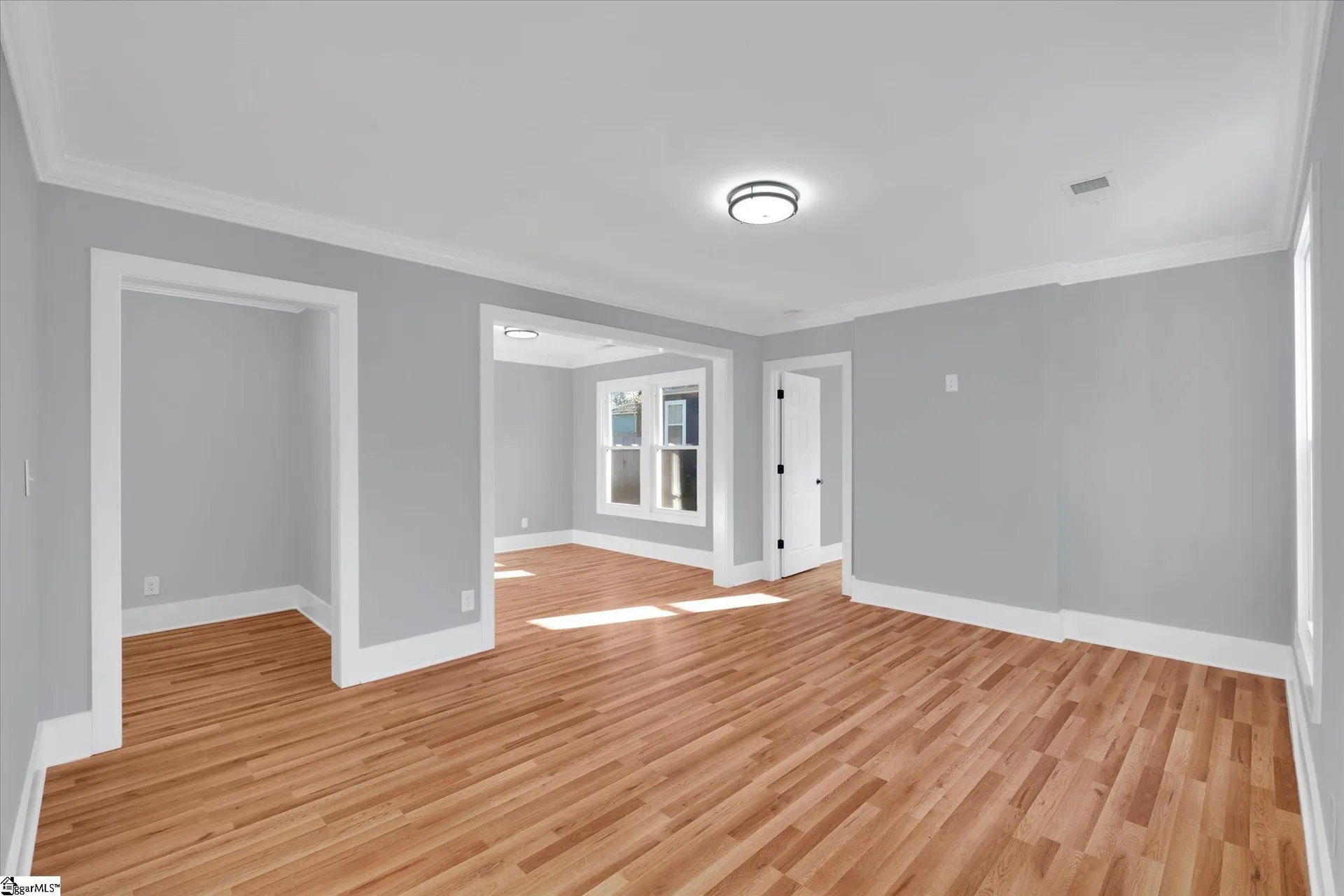 Property image 2 at 6 Manning Street, Greenville, SC 29601