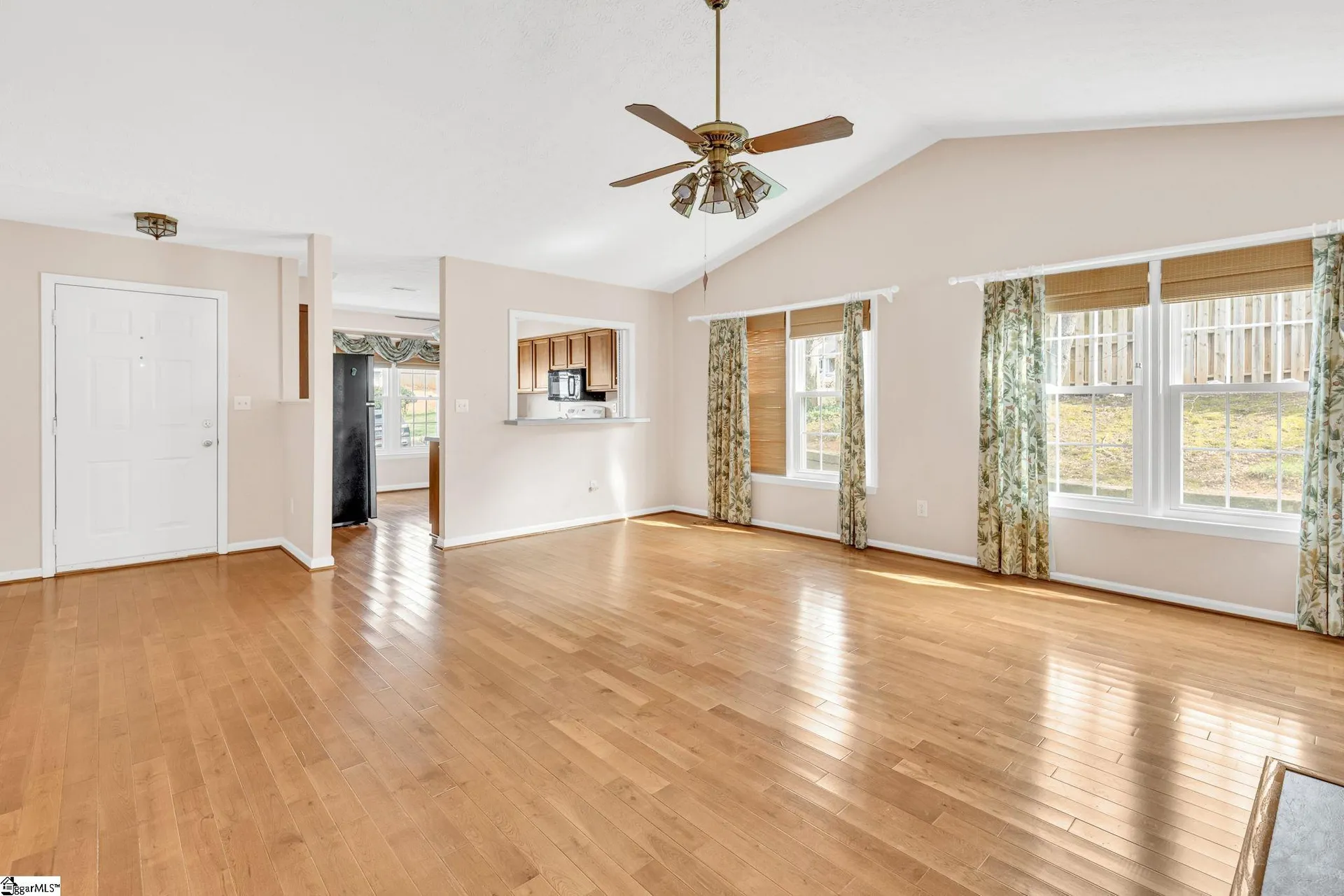 Property image 4 at 410 Queene Street, Mauldin, SC 29662