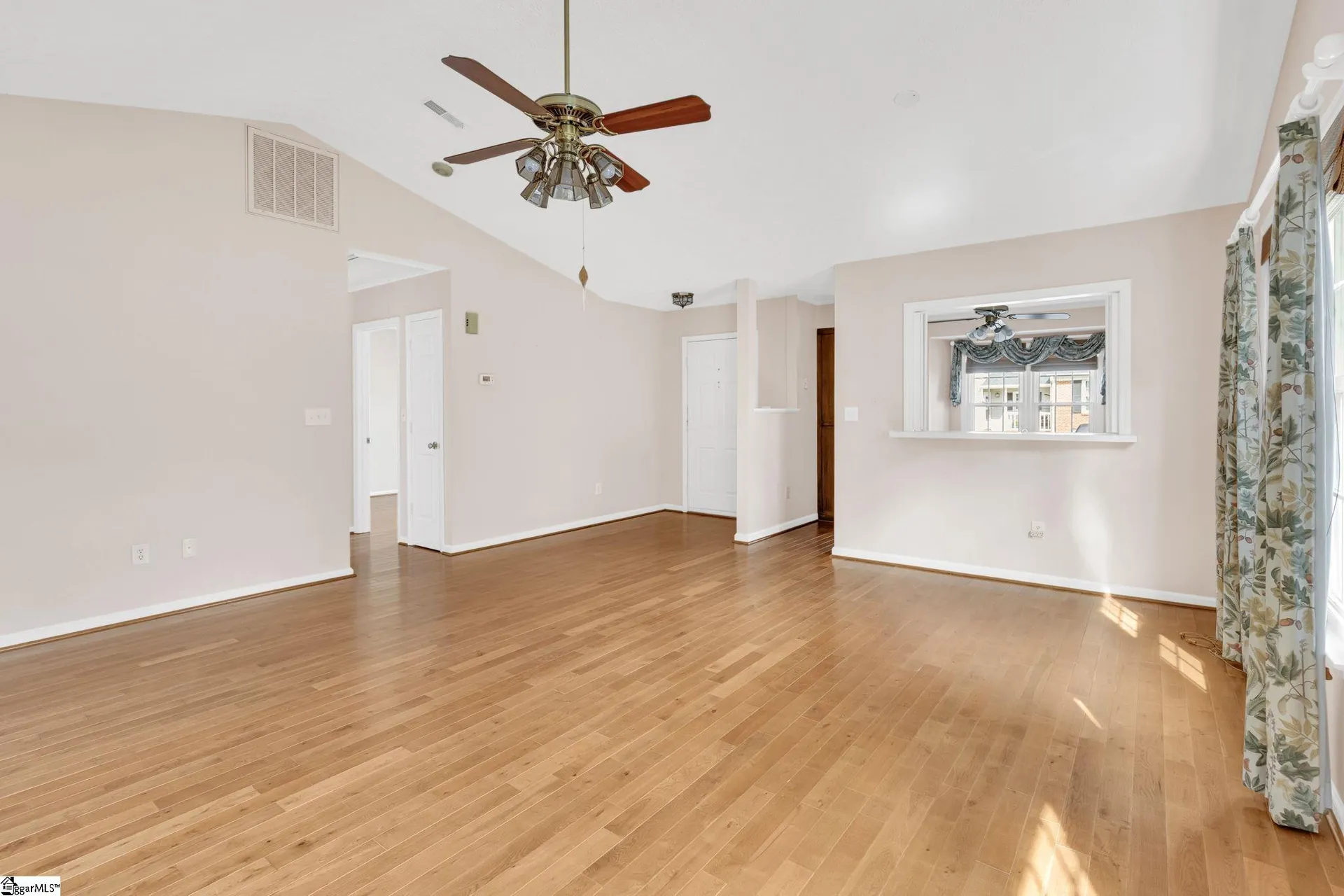 Property image 5 at 410 Queene Street, Mauldin, SC 29662