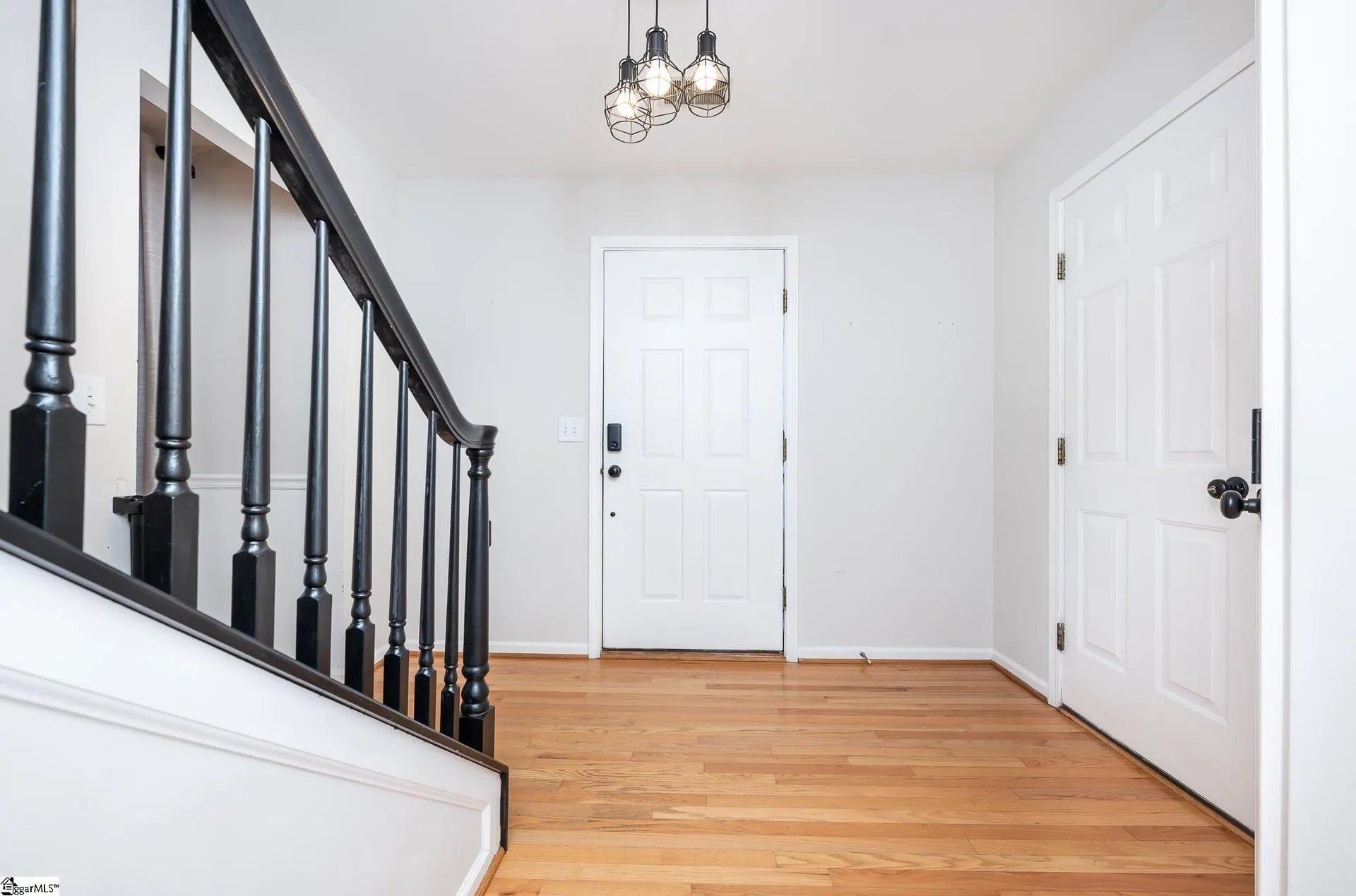 Property image 2 at 215 Windsong Drive, Greenville, SC 29615