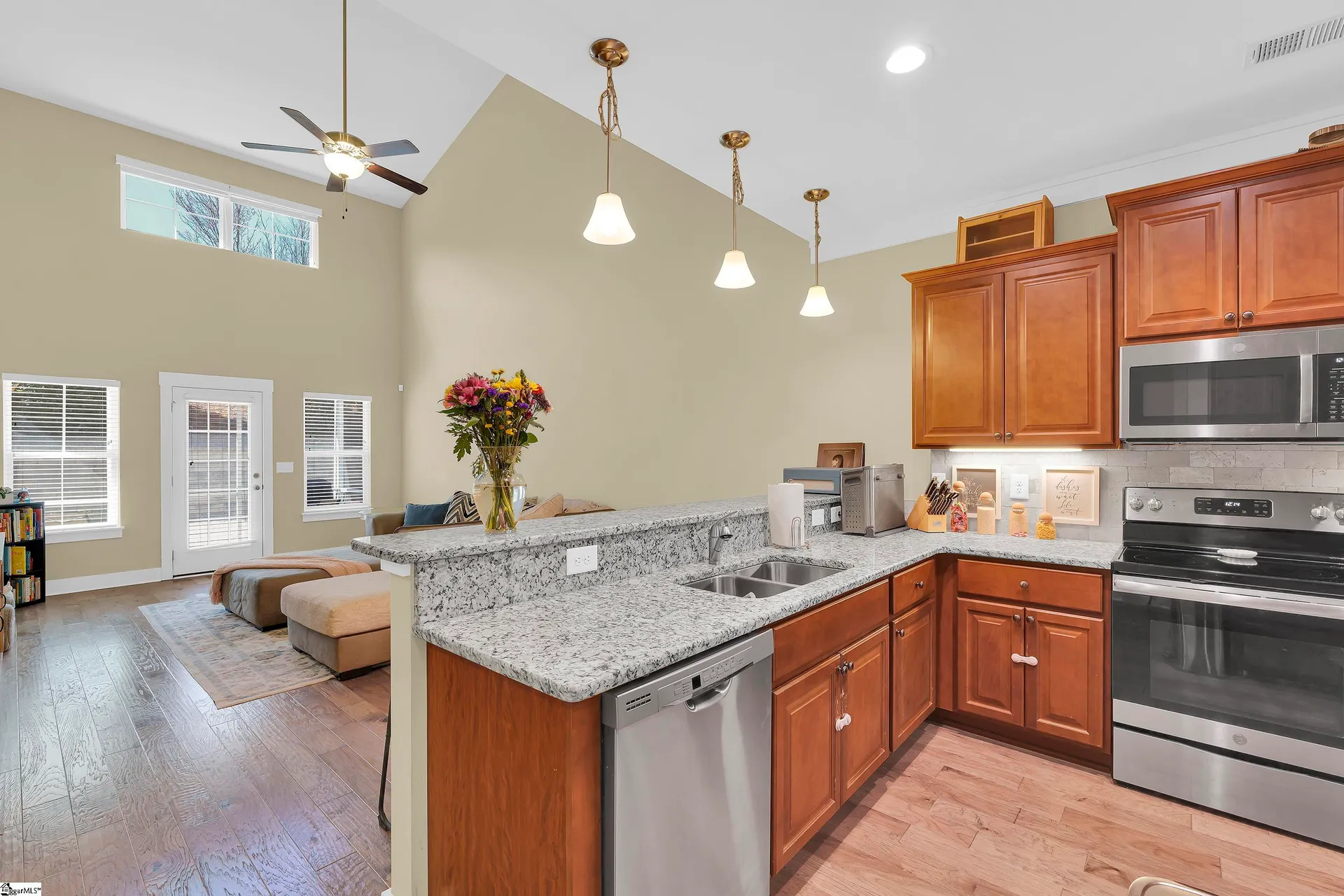 Property image 5 at 810 Stonebriar Street, Simpsonville, SC 29681