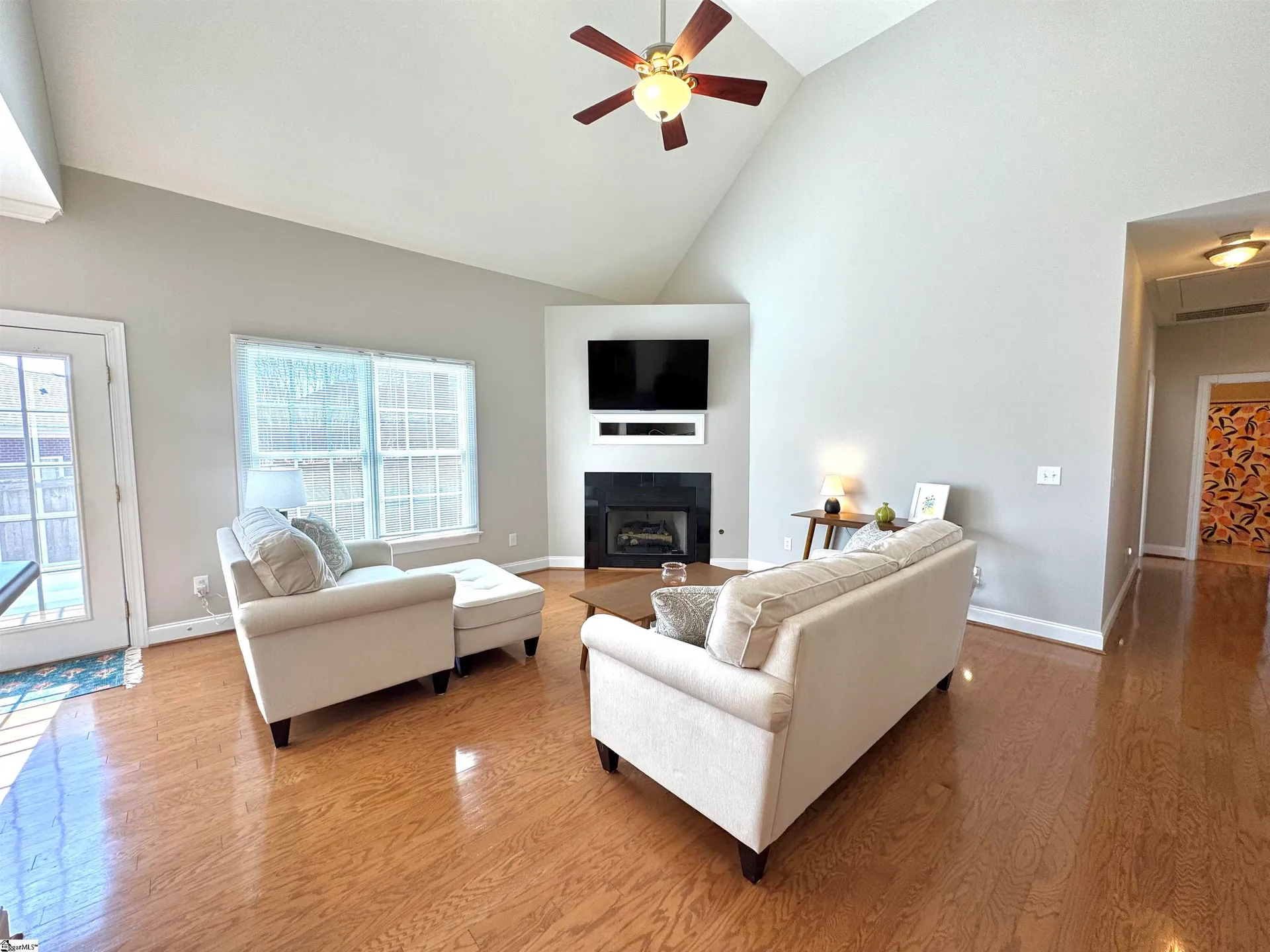 Property image 4 at 405 Redspire Drive, Greenville, SC 29617
