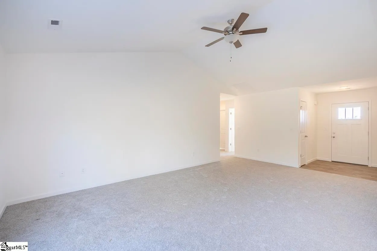 Property image 5 at 211 Kahlen Court, Piedmont, SC 29673