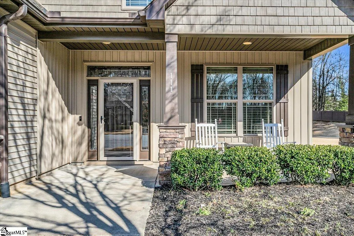 Property image 2 at 111 Shapton Lane, Greenville, SC 29615