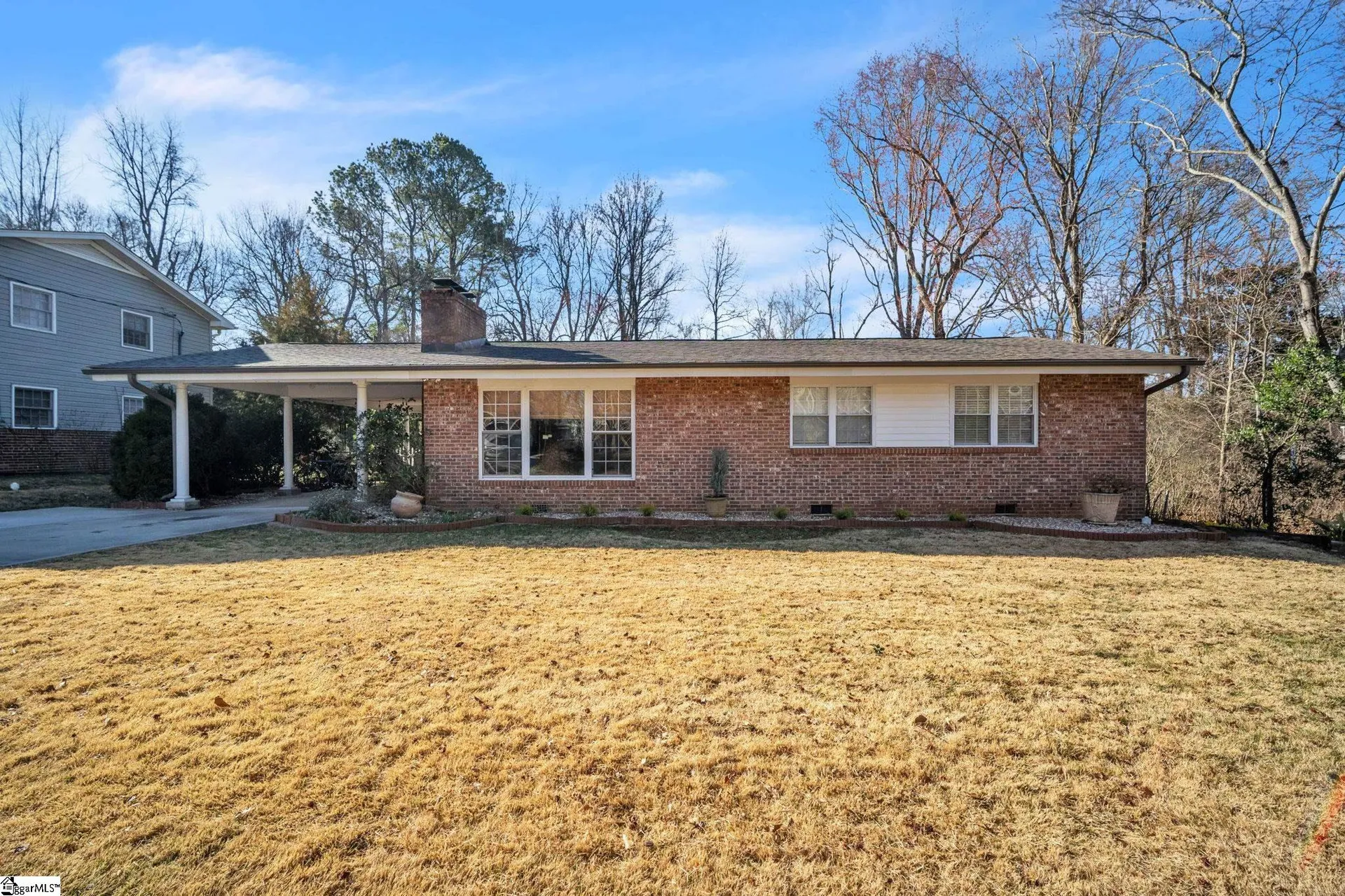 2 Forestdale Drive