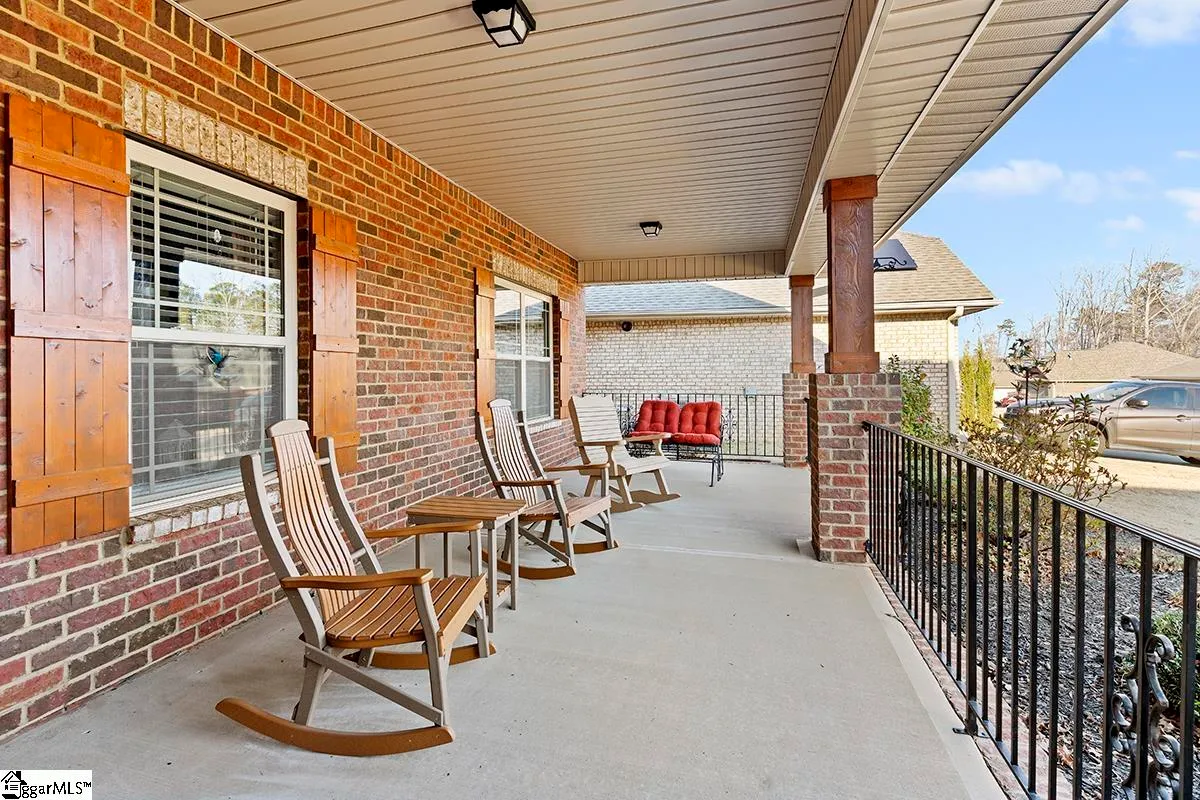 Property image 2 at 107 Starlight Drive, Greenville, SC 29605