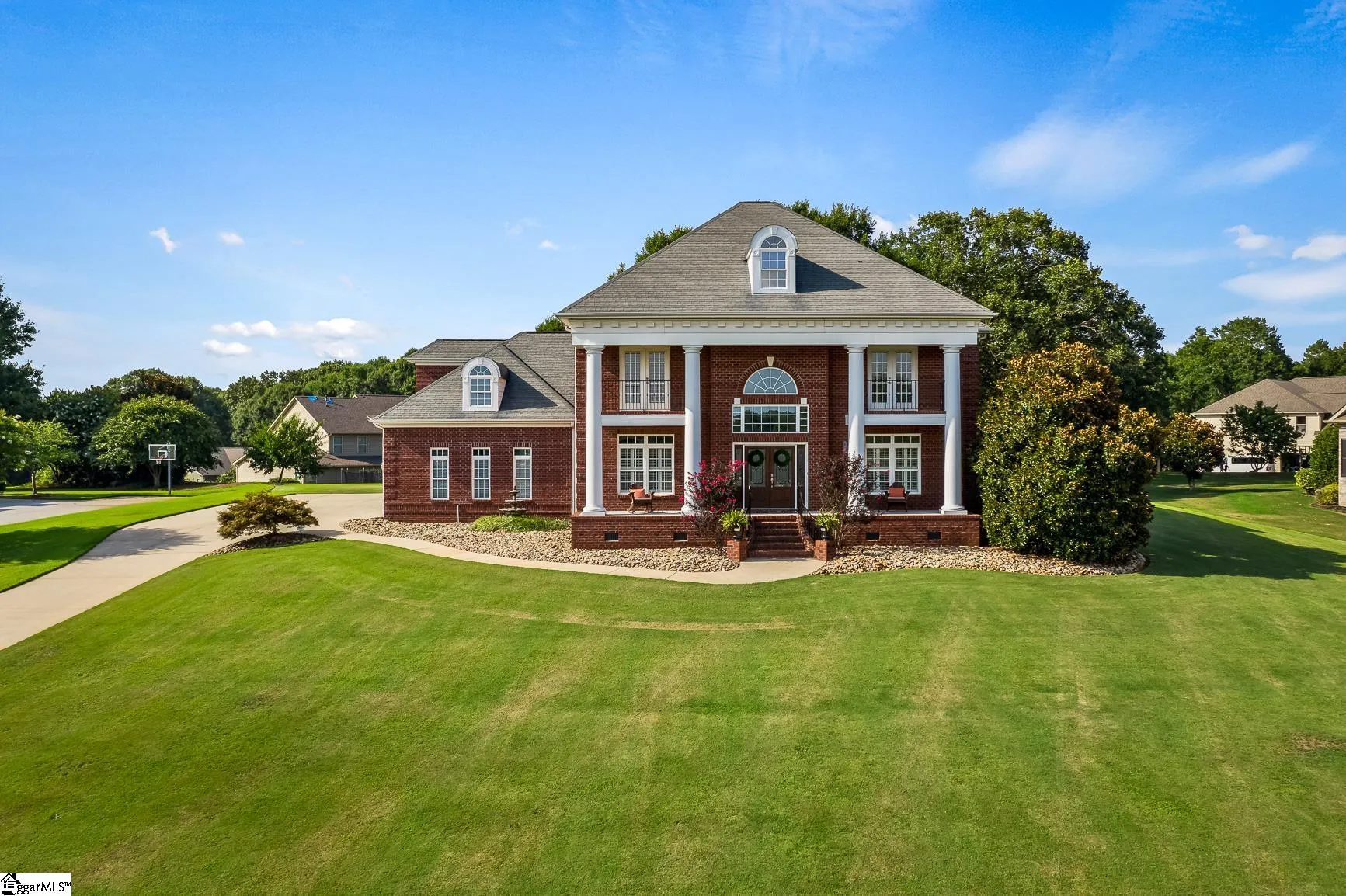 203 Vinings Crossing