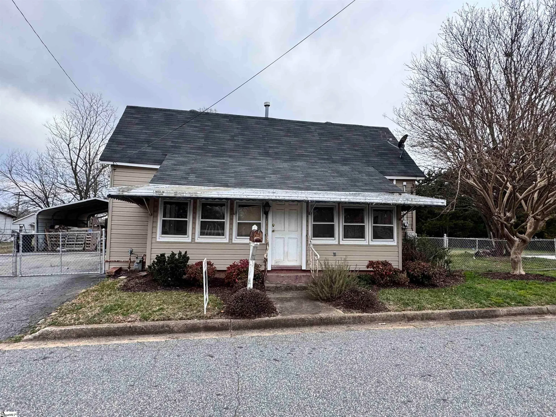 203 Delano Avenue