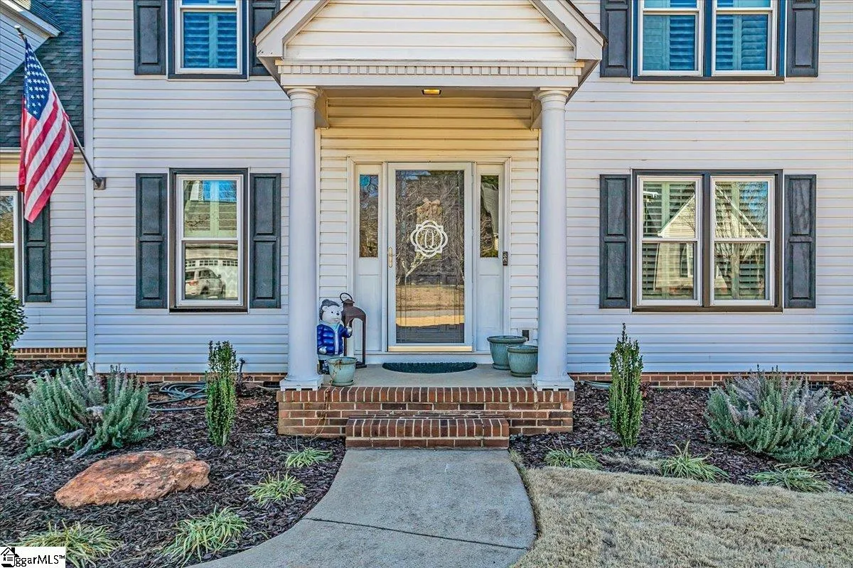Property image 2 at 15 Chariot Lane, Simpsonville, SC 29681