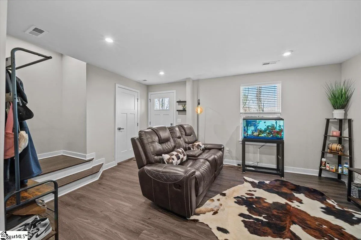 Property image 3 at 101 Rollins Avenue, Greenville, SC 29607