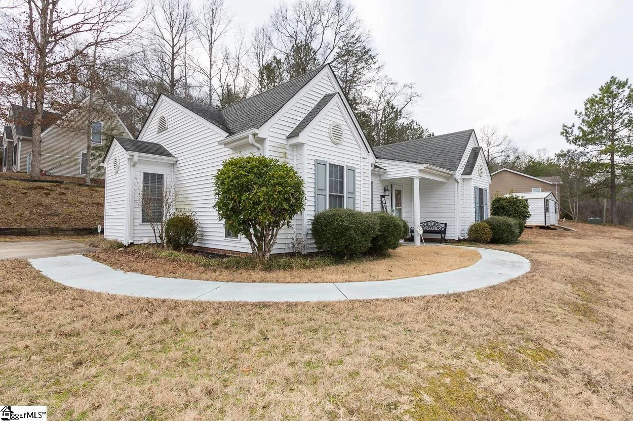 Property image 2 at 100 Forrester Drive, Liberty, SC 29657