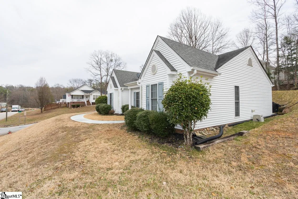 Property image 3 at 100 Forrester Drive, Liberty, SC 29657