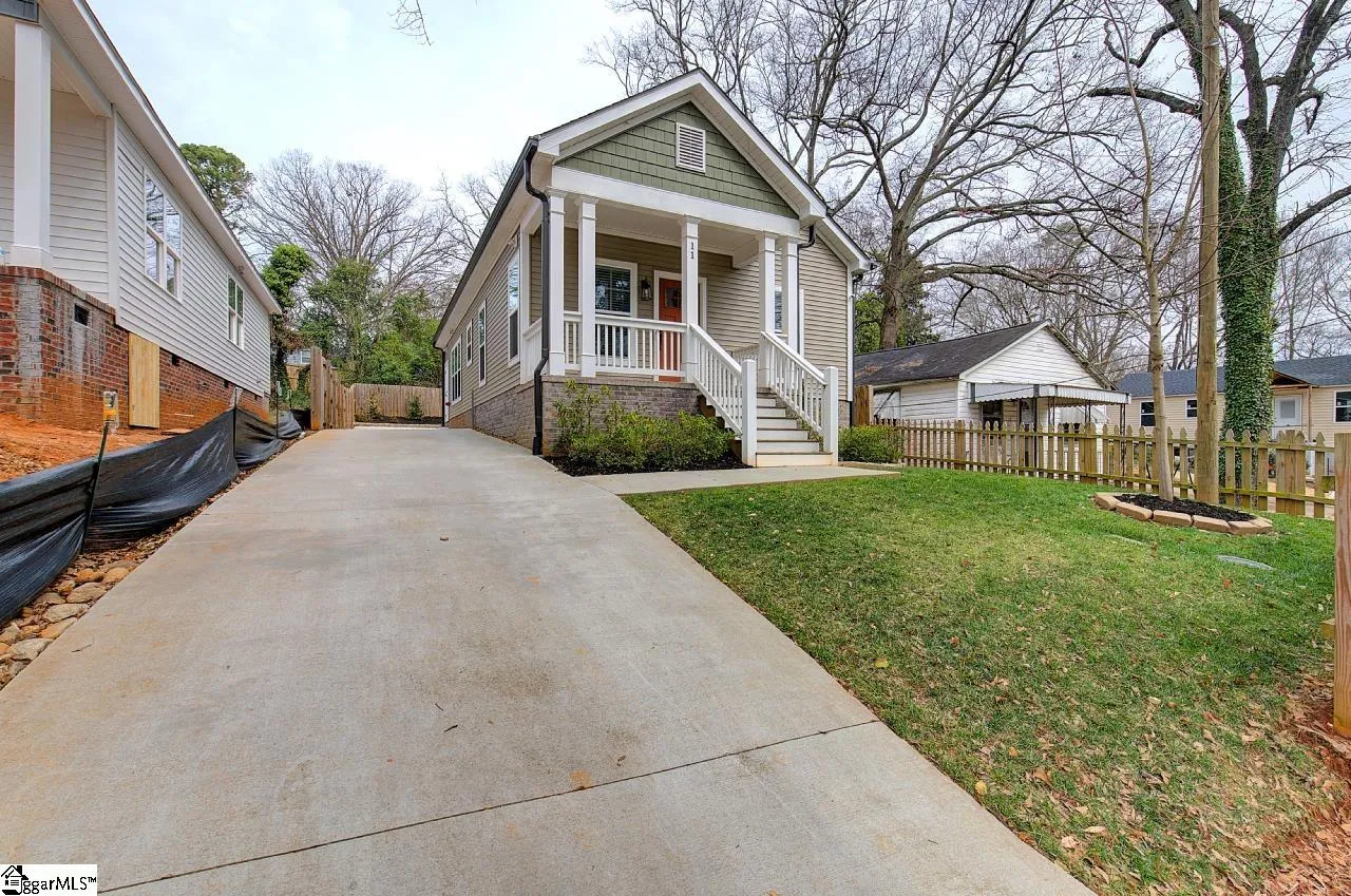 Property image 3 at 11 Baxter Street, Greenville, SC 29607