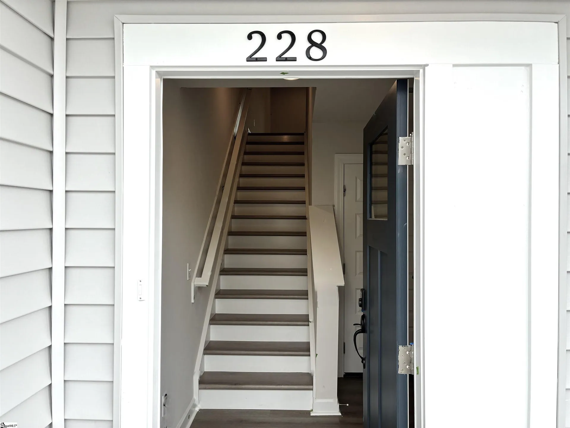 Property image 2 at 228 Taylor Woods Court, Greenville, SC 29607