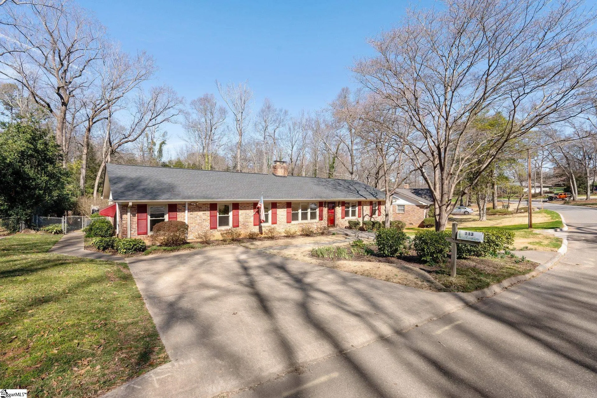 Property image 2 at 113 Great Glen Road, Greenville, SC 29615