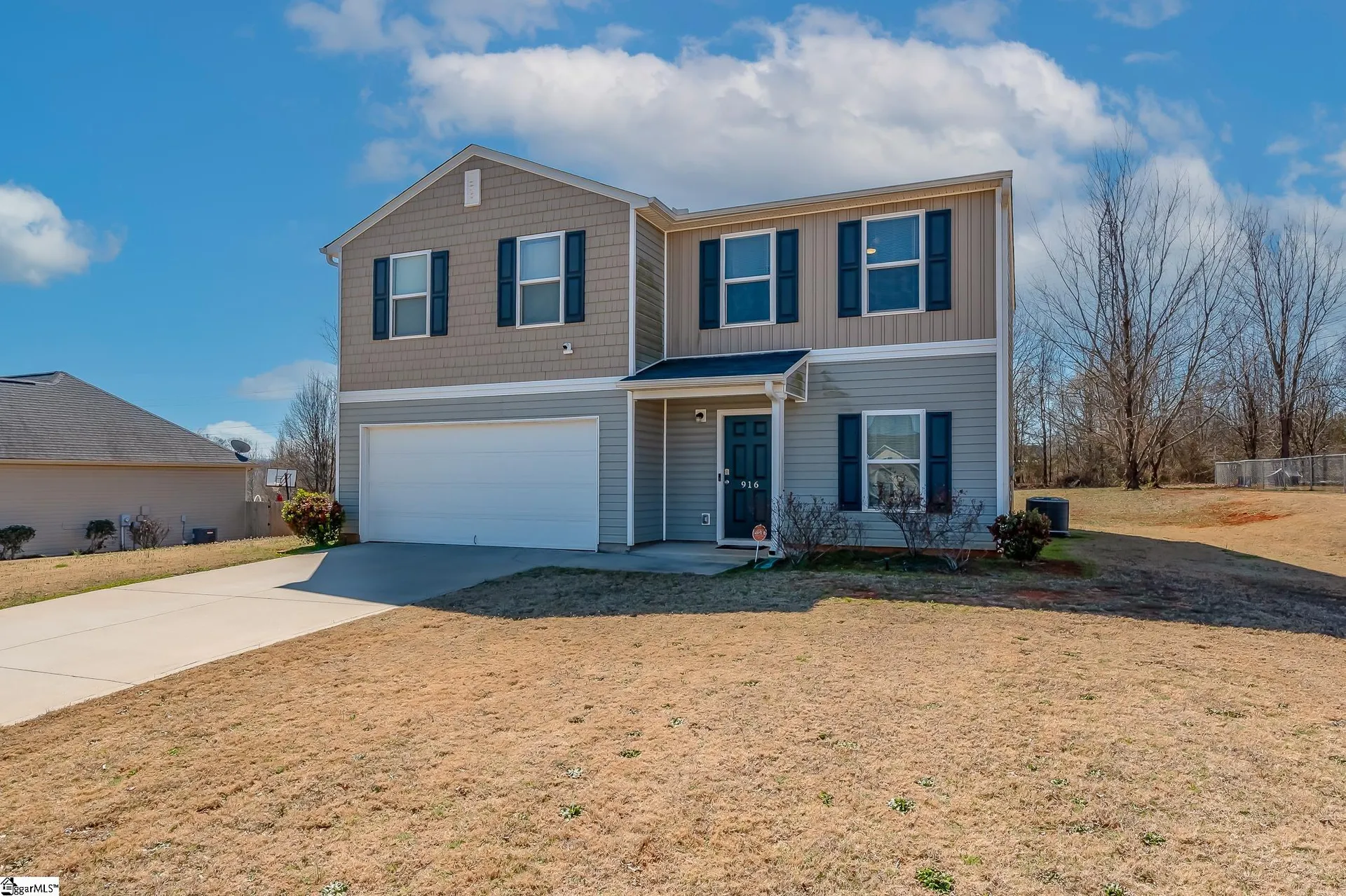 916 Echo Ridge Drive