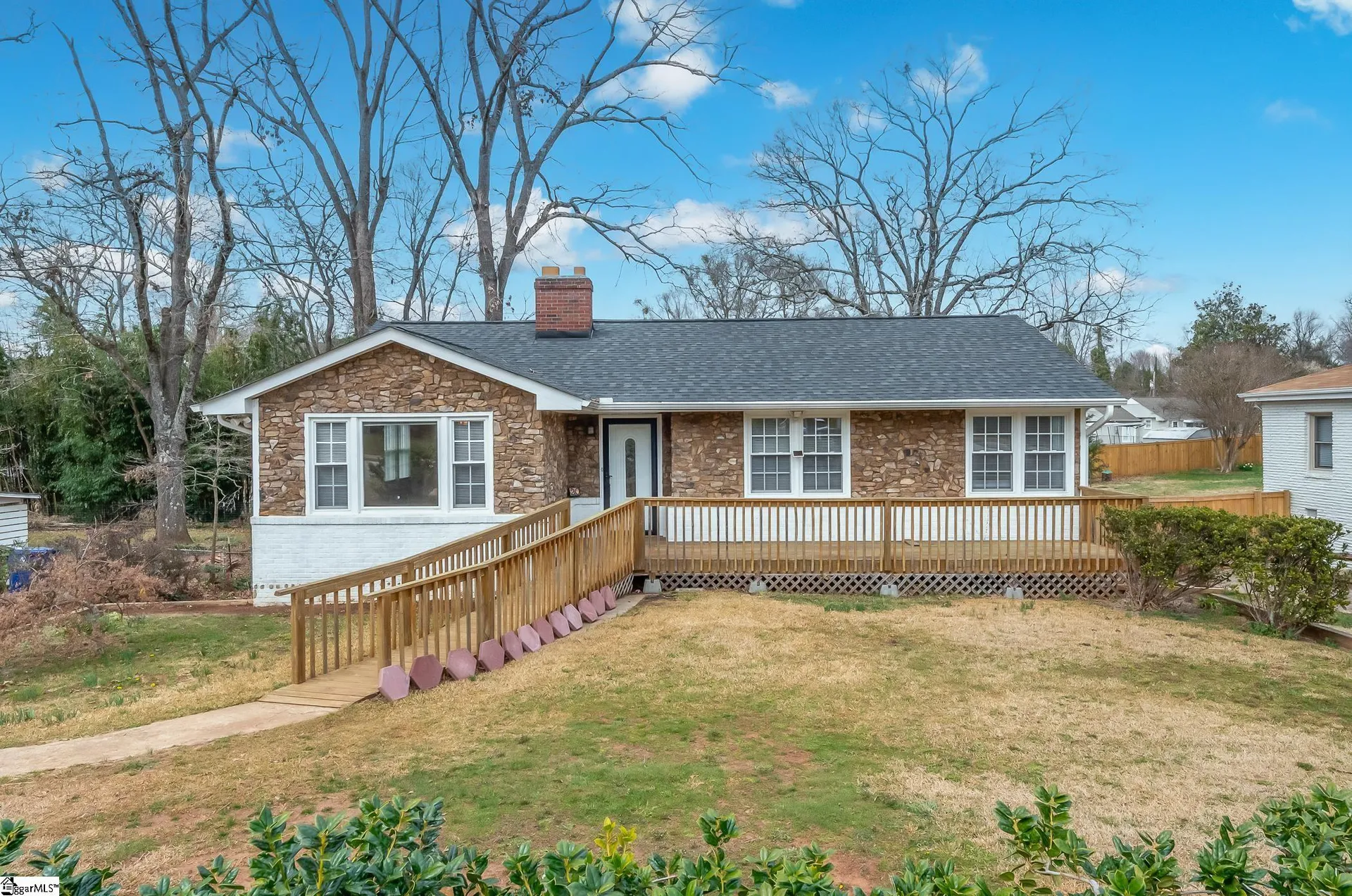 Property image 2 at 20 Friartuck Road, Greenville, SC 29607
