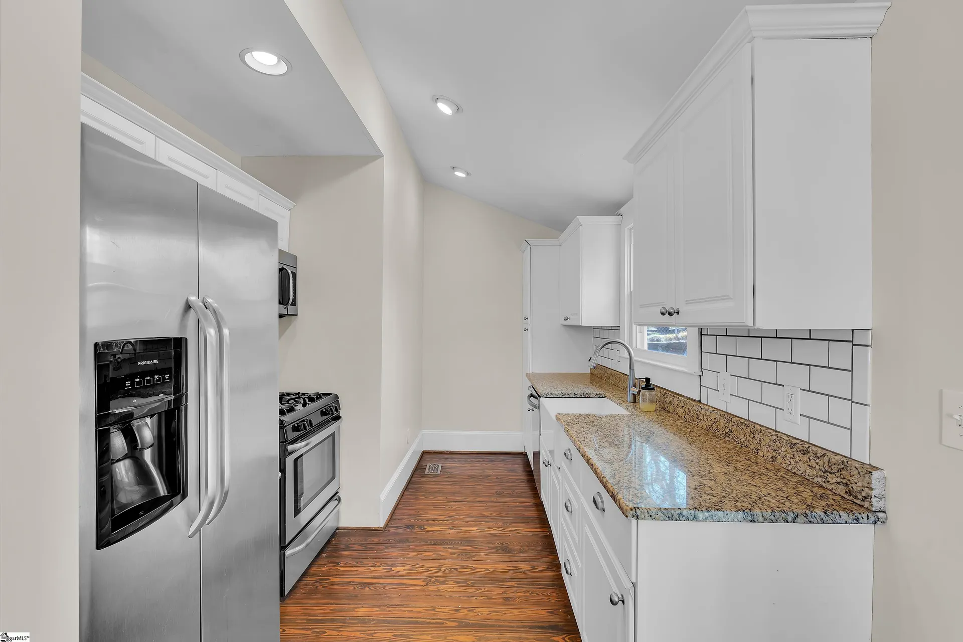 Property image 3 at 113 Ebaugh Avenue, Greenville, SC 29607