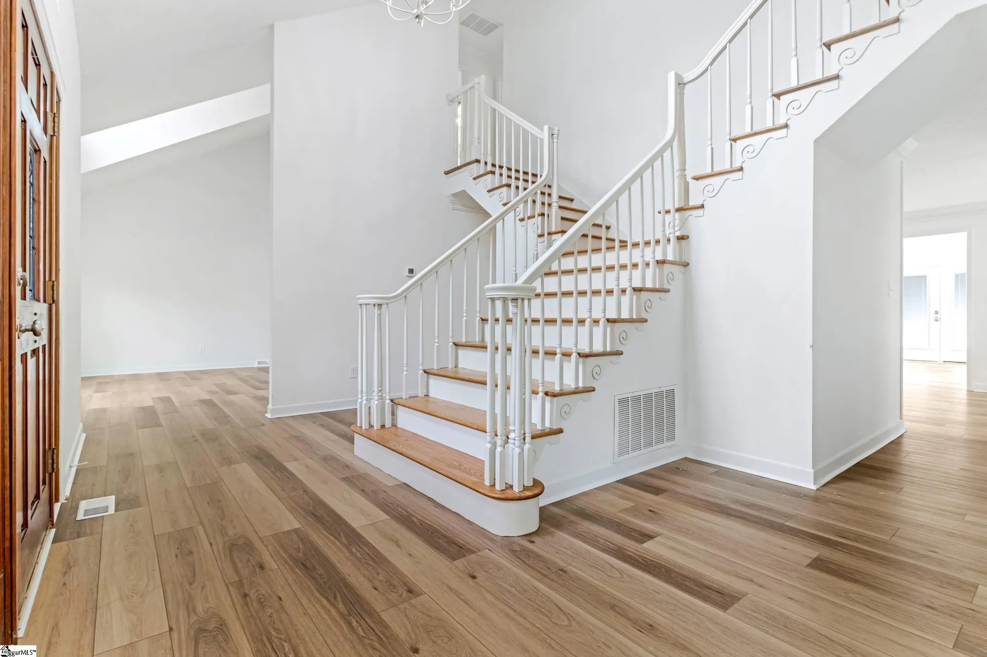 Property image 3 at 306 Summerplace Way, Greer, SC 29650